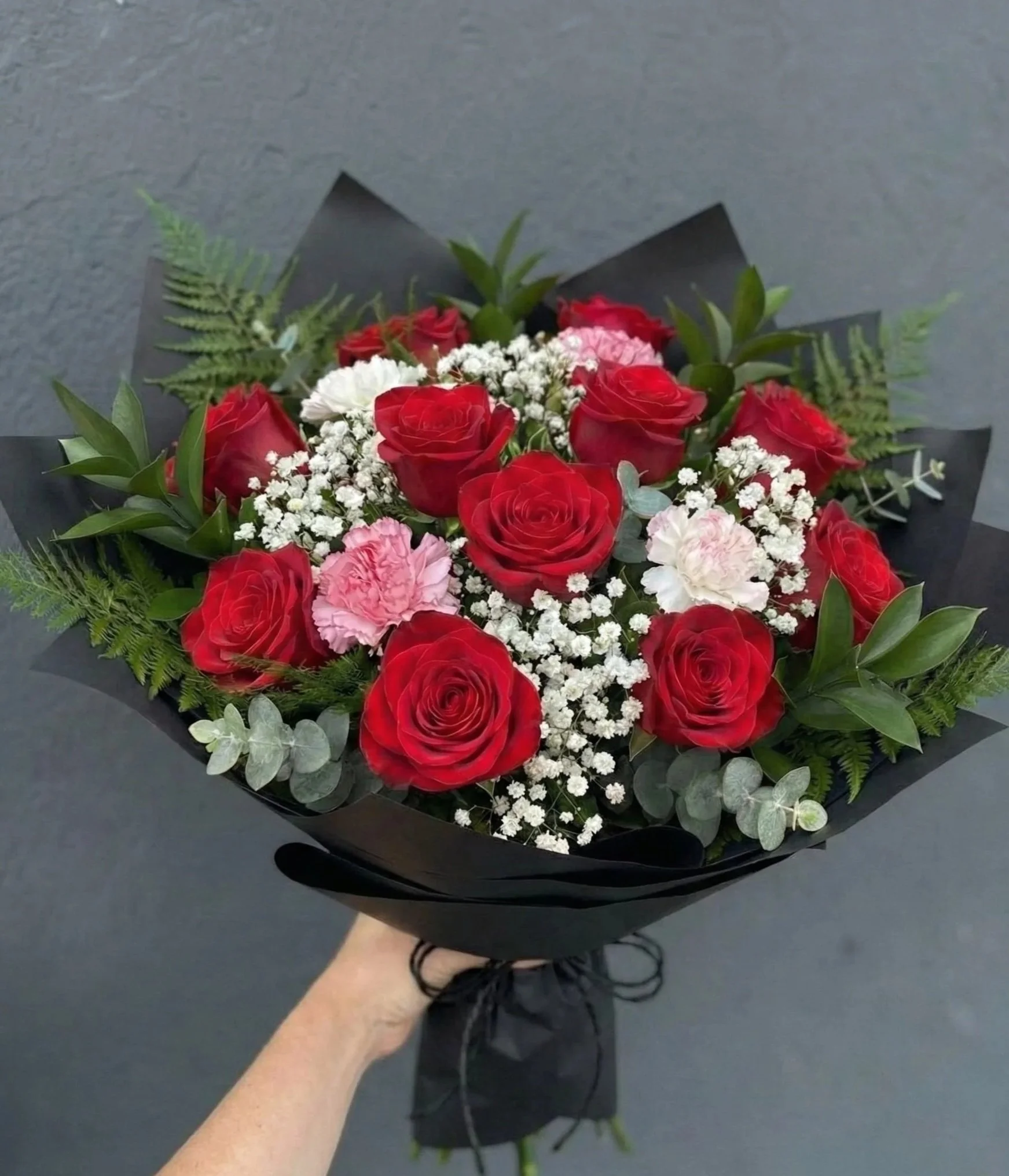 6 Stem Premium Rose Bouquet