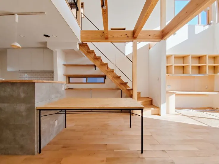 ダイニングテーブル