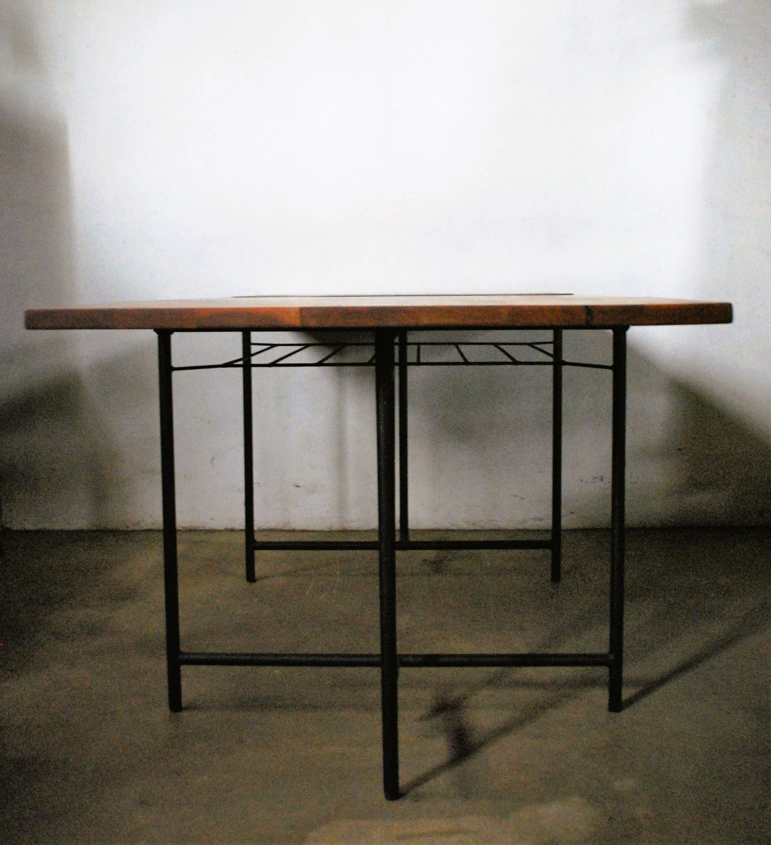 バタフライテーブル