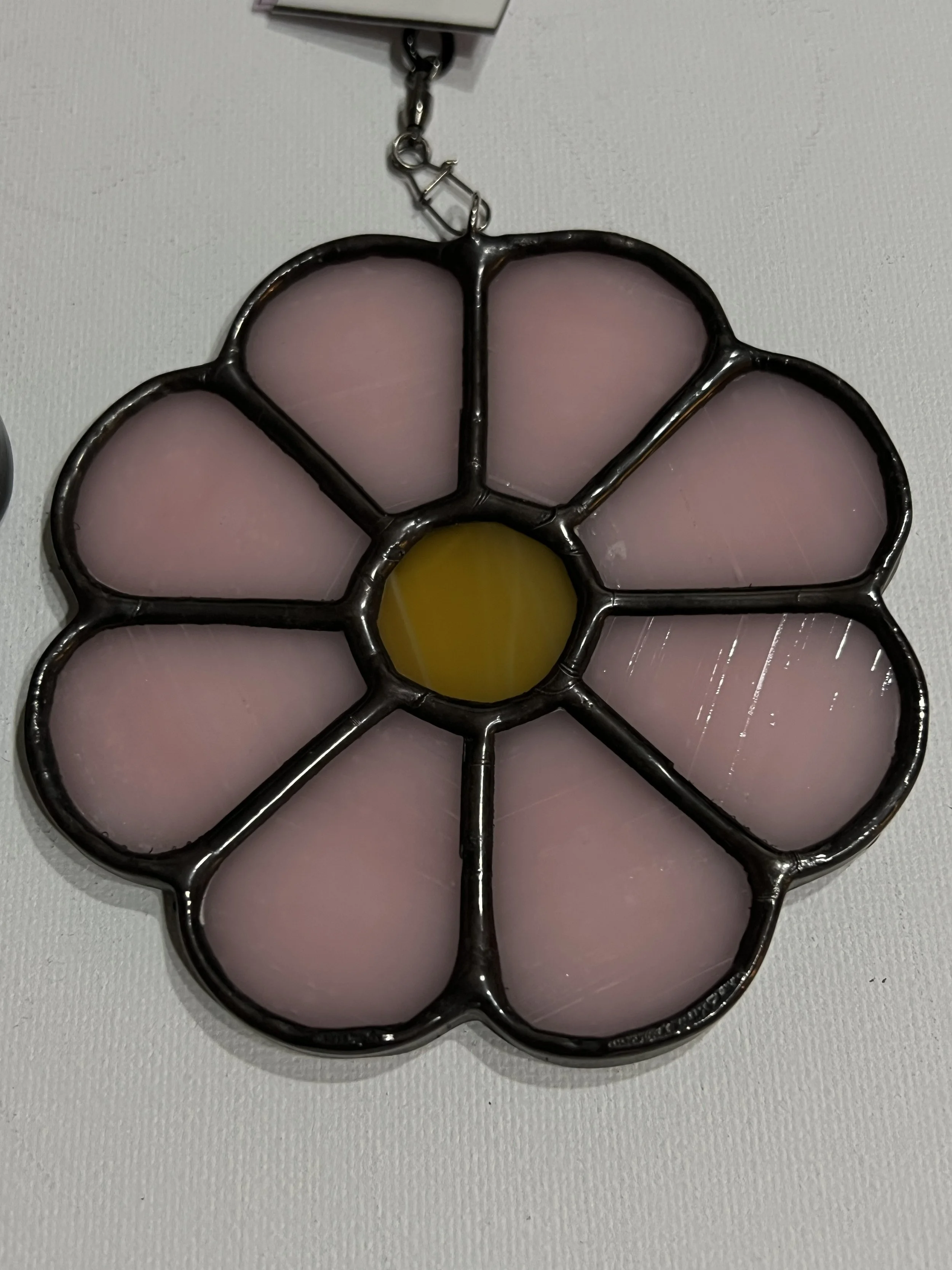 Stained glass pink retro flower