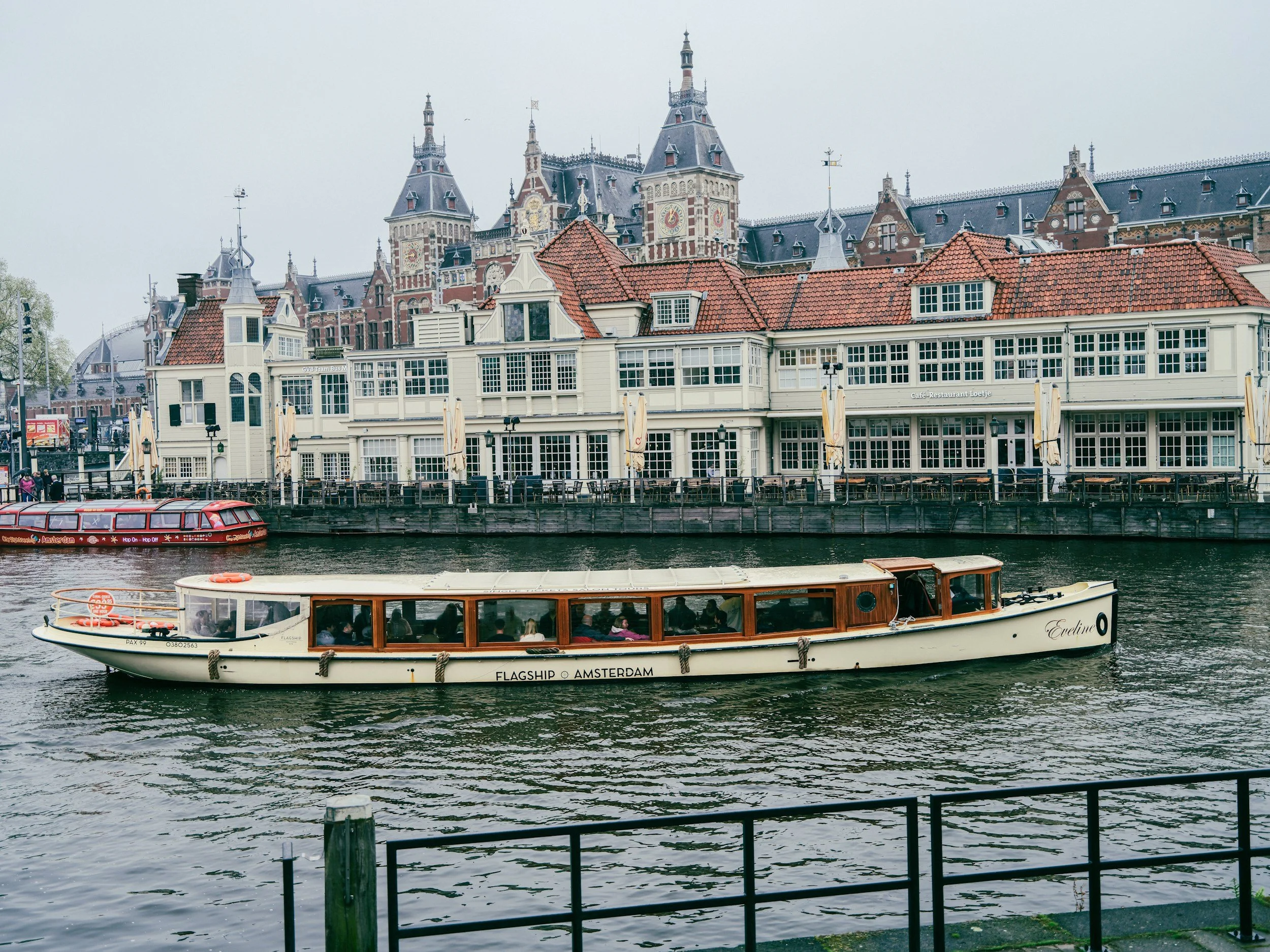 Experience  Heated Canal Cruise in Amsterdam by Nomadly