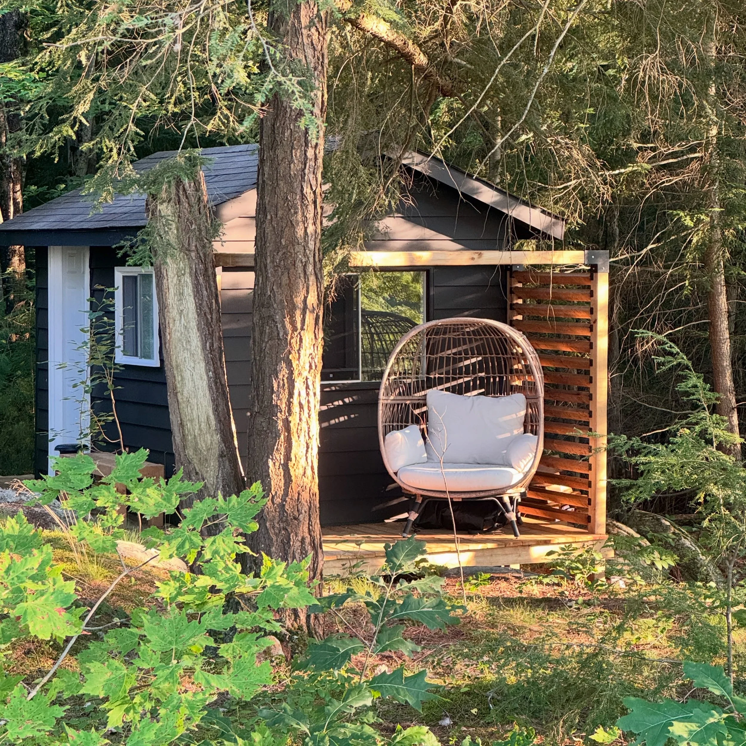 Sometimes a secluded spot, comfy chair and lakeside view is all you need. The bunkie is a perfect spot to get away from it all, read a book and take in the sights and sounds of Muskoka.