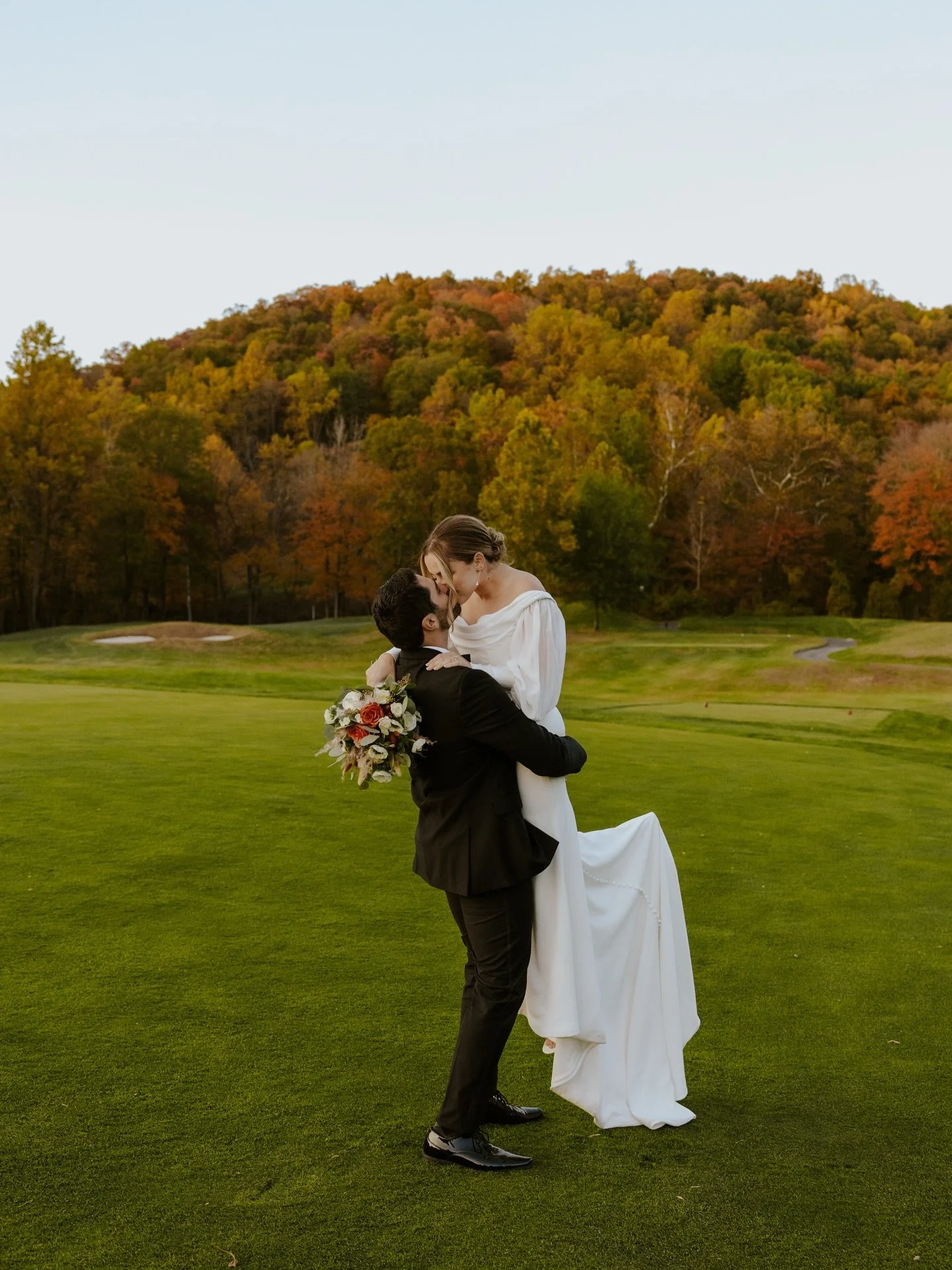 weddings in the fall are so special, especially with a couple so sweet and in love like these two 💫✨ 

Keywords: hudson valley weddings, Hudson valley wedding photographer, New York wedding photographer, New York weddings 
#hudsonvalleyweddings #hud