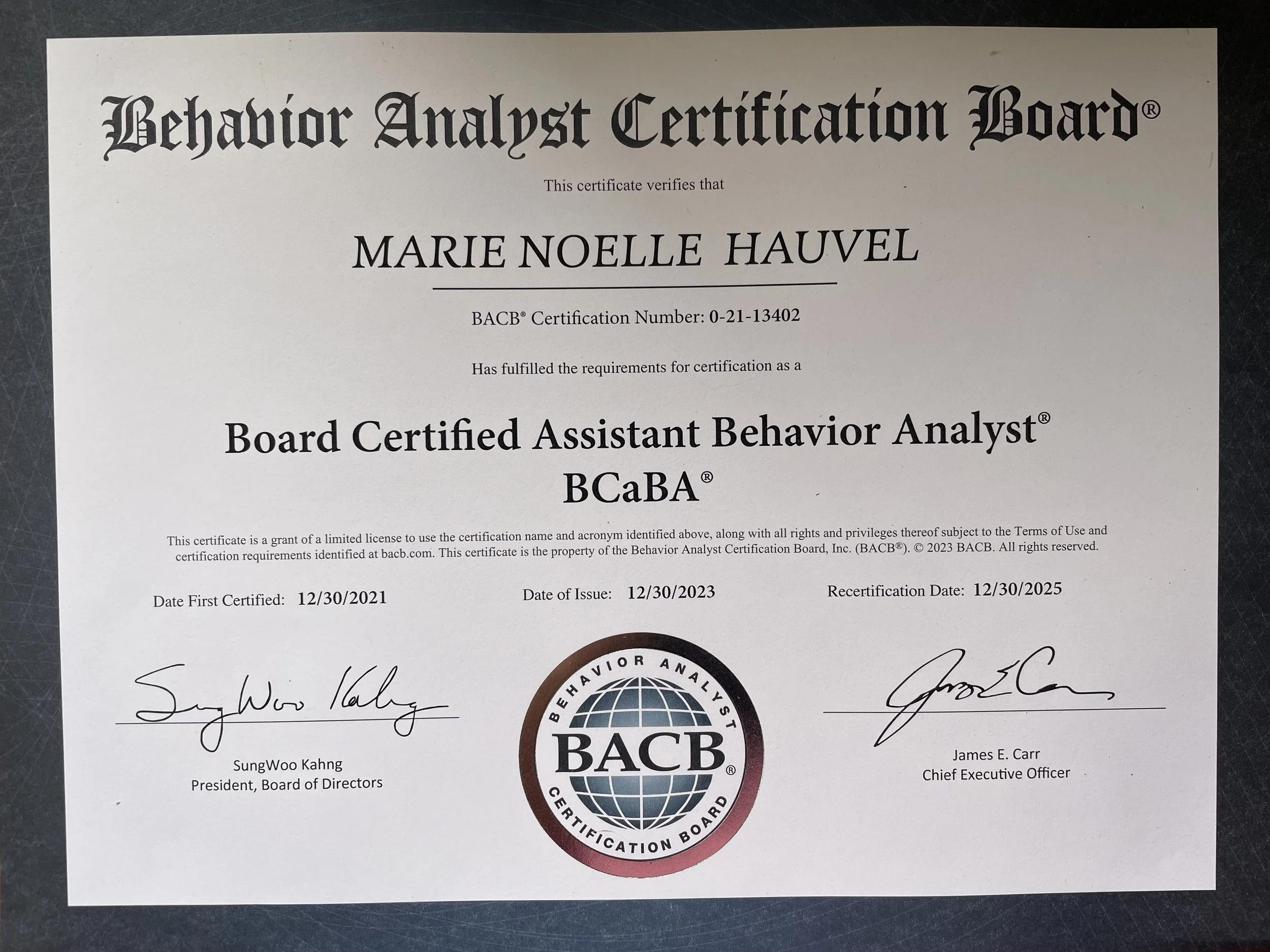 Certificat de certification de comportement en français pour Marie Noelle Hauvel, avec signatures et sceau de BACB.