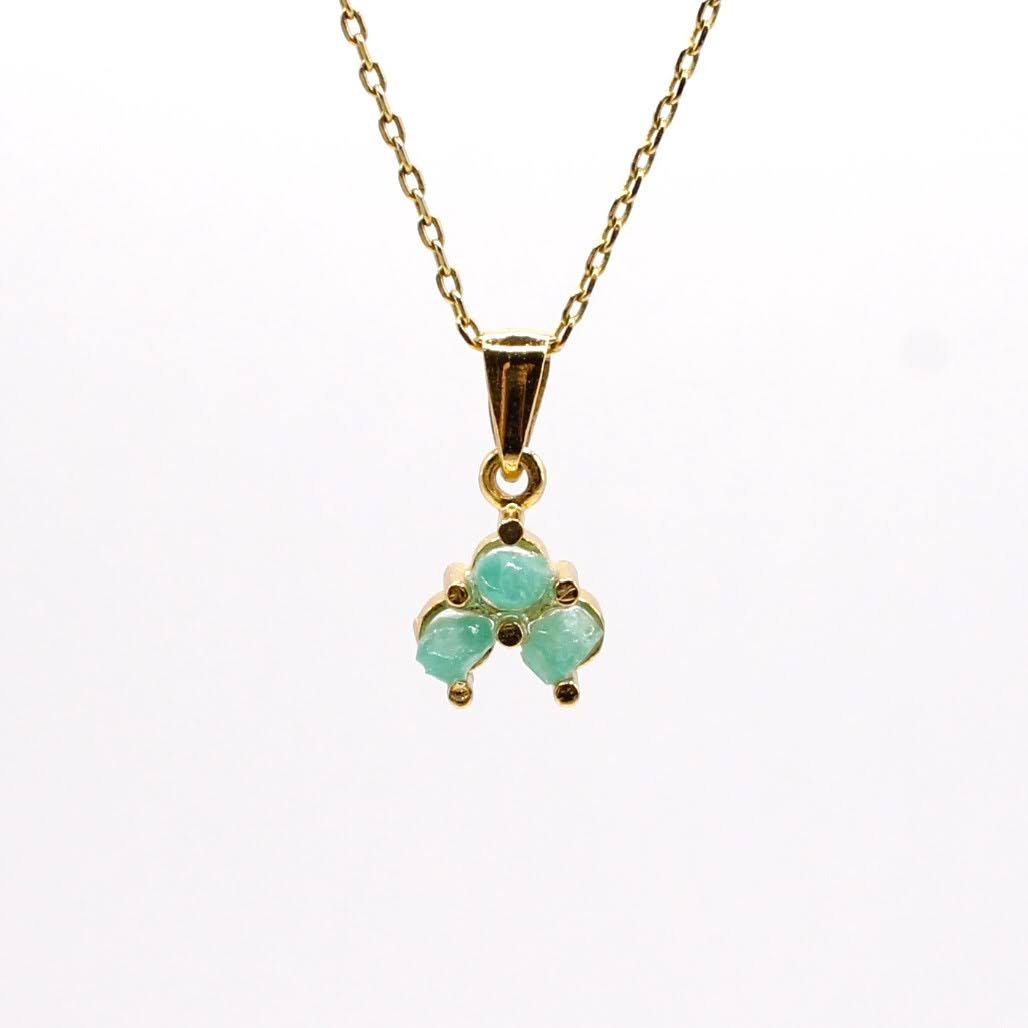 trio necklace detail.JPG