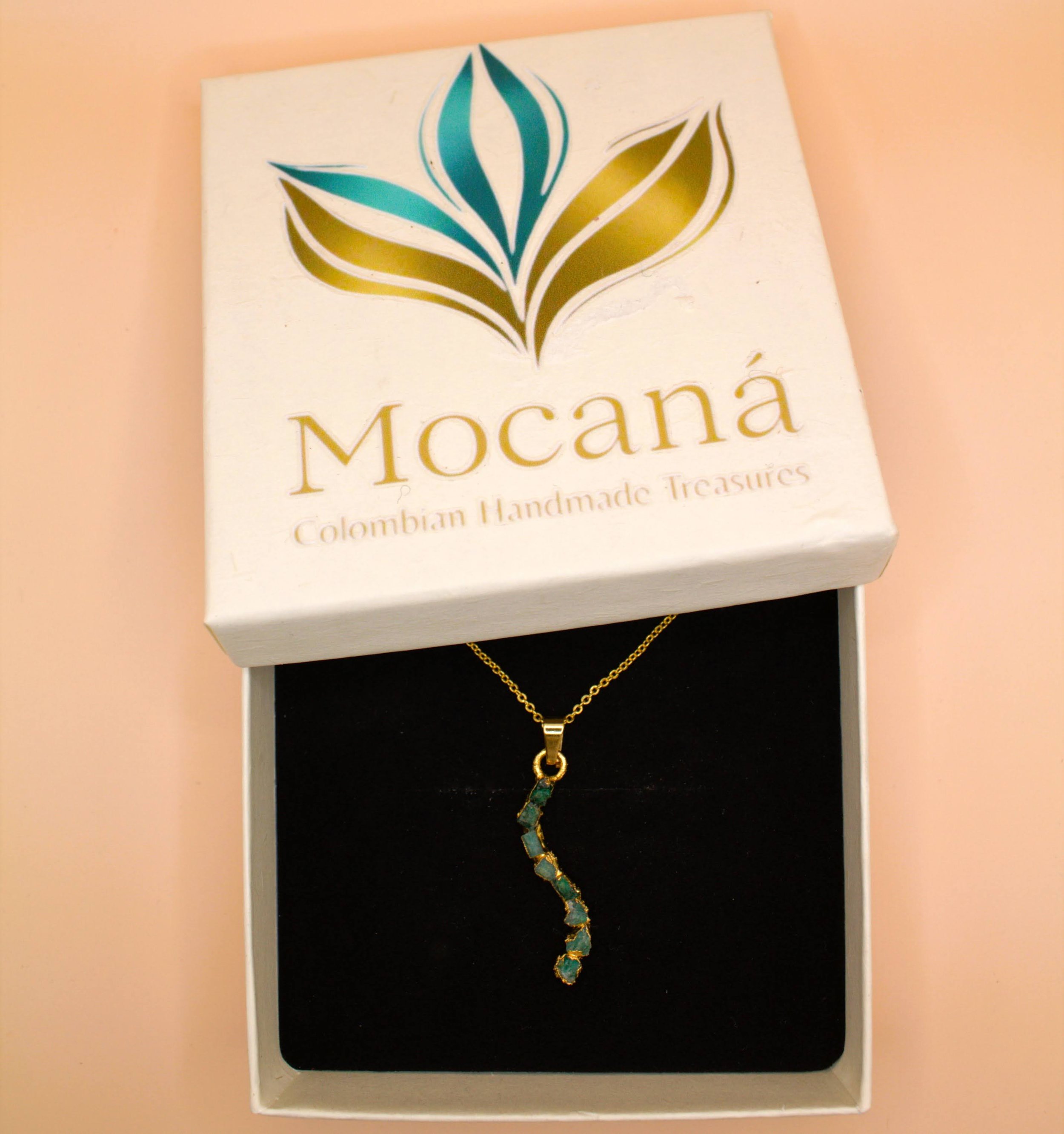 Linea Necklace P04.jpg