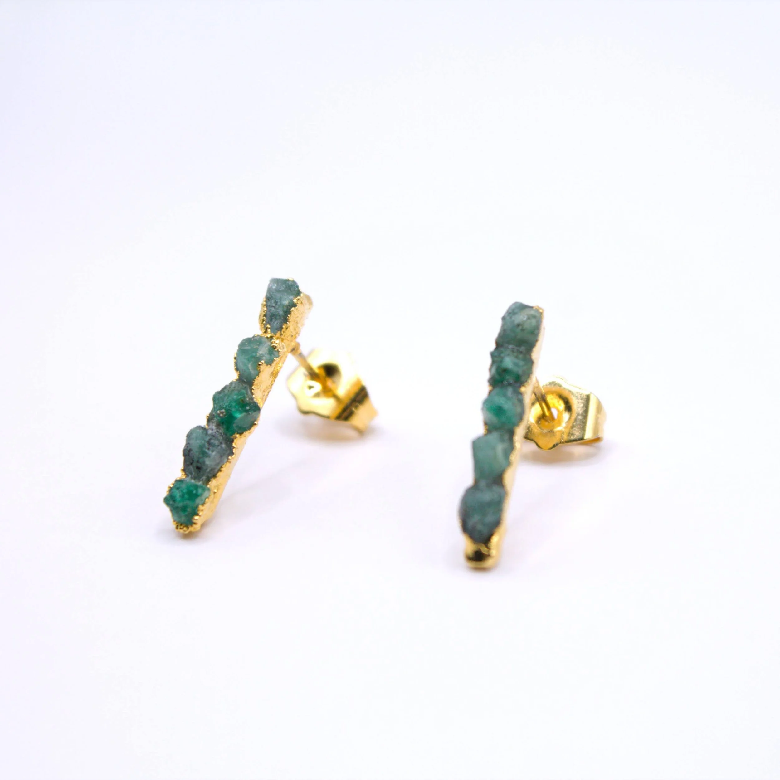Linea Earrings P02.jpg