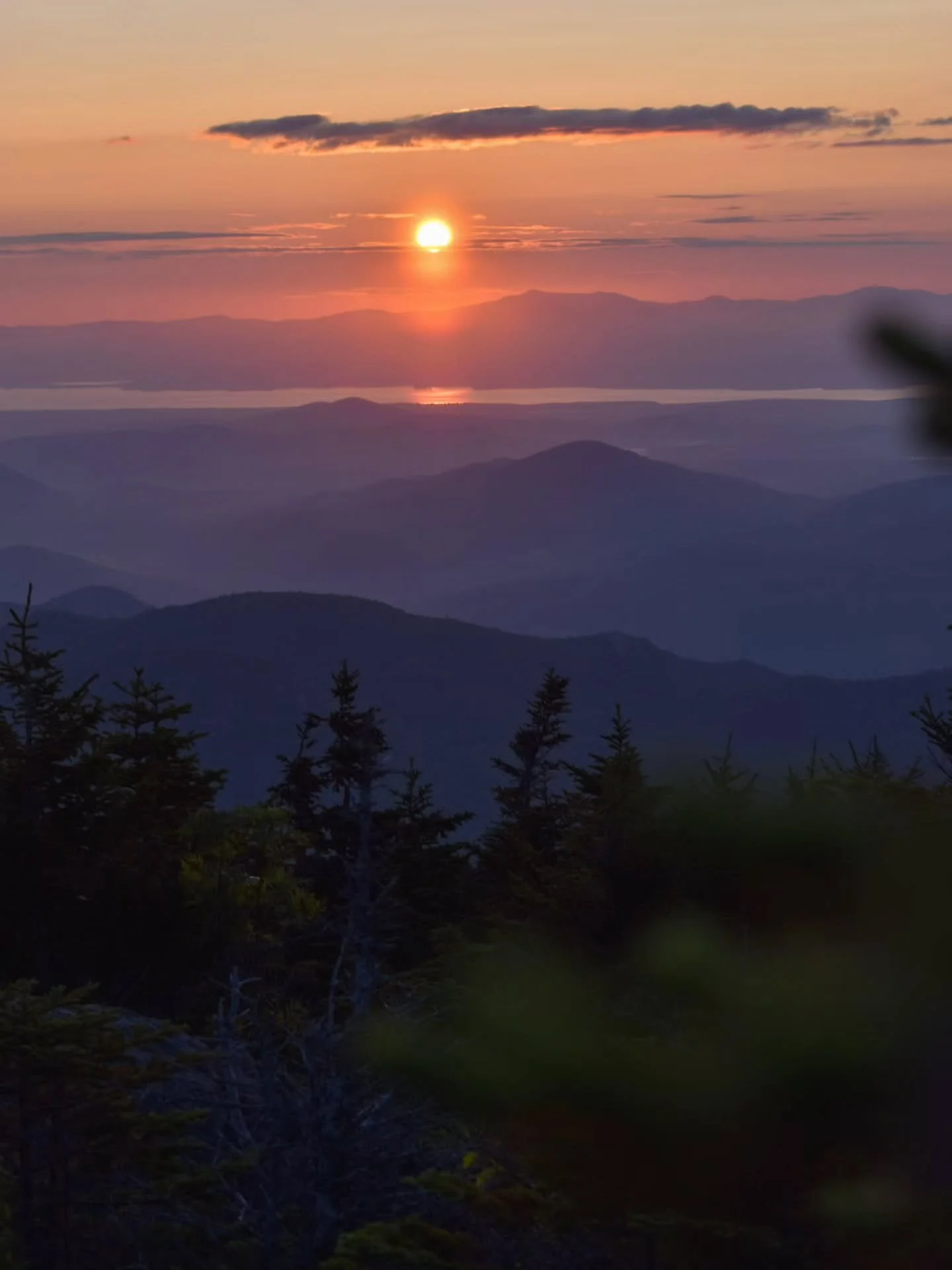 A sunrise worth working for.
A proper alpine start led us across rocky summits for hours and hours, stopping to snack and let the black flies catch up to us.
After a fun slabby scramble, an impromptu bouldering session, and somewhere between 10 and