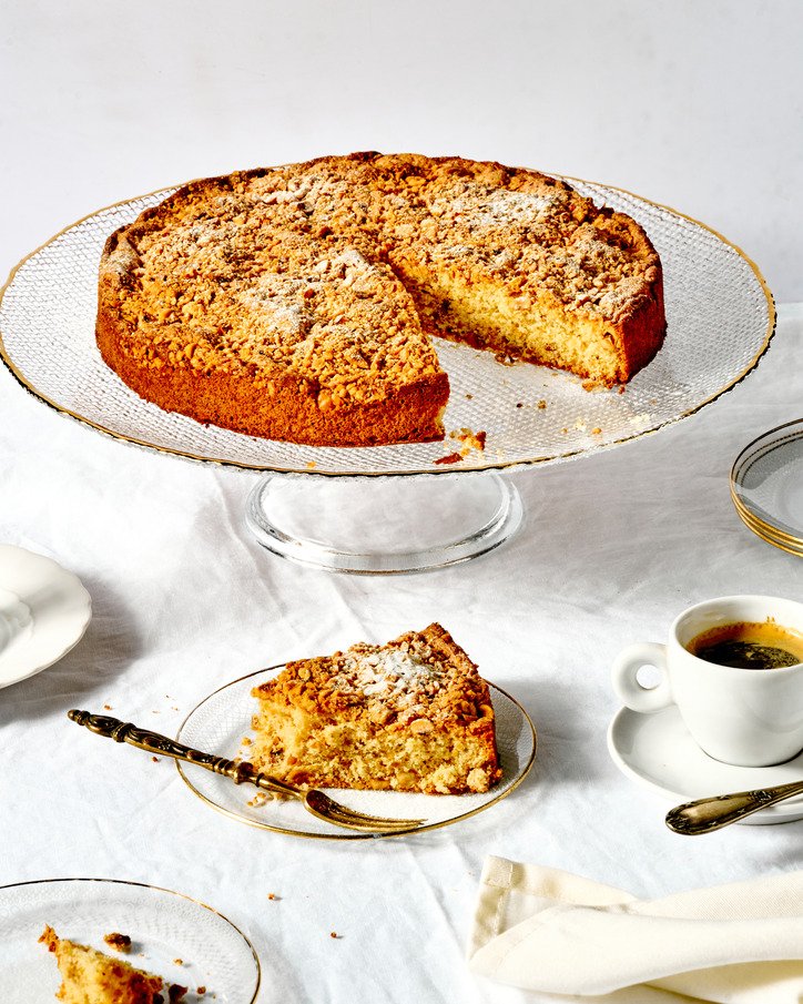 Hazelnut cake / S'usi Gastro Studio / Amsterdam food and prop stylist.jpg