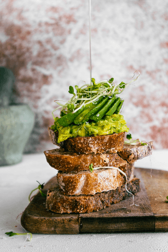 Avocado toast / S'usi Gastro Studio / Amsterdam food and prop stylist.gif
