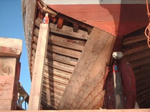 schooner stern planking and framing