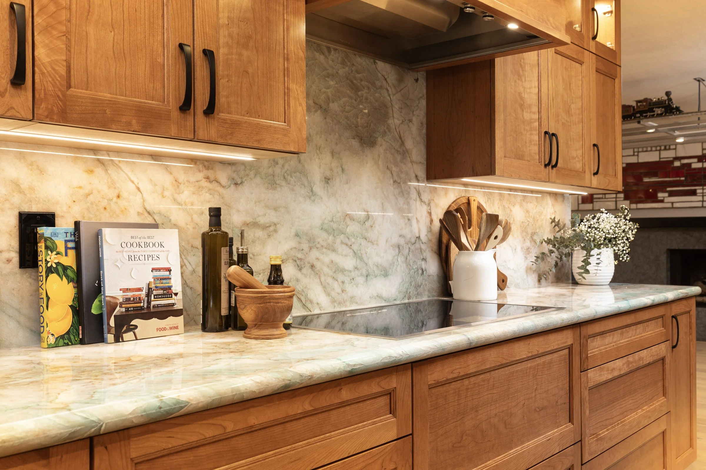 goleta-kitchen-remodel-electric-cooktop_0007.jpg