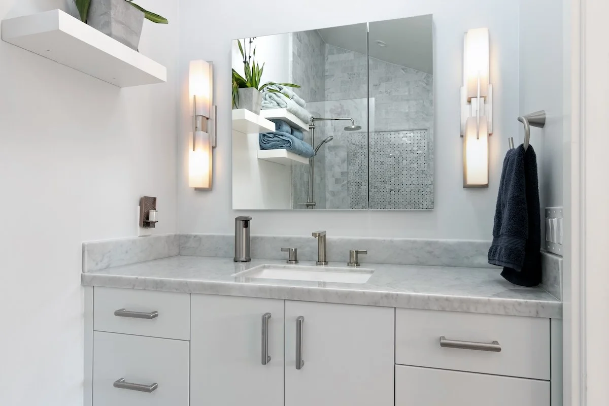 santa-barbara-contemporary-coastal-bathroom6.jpg