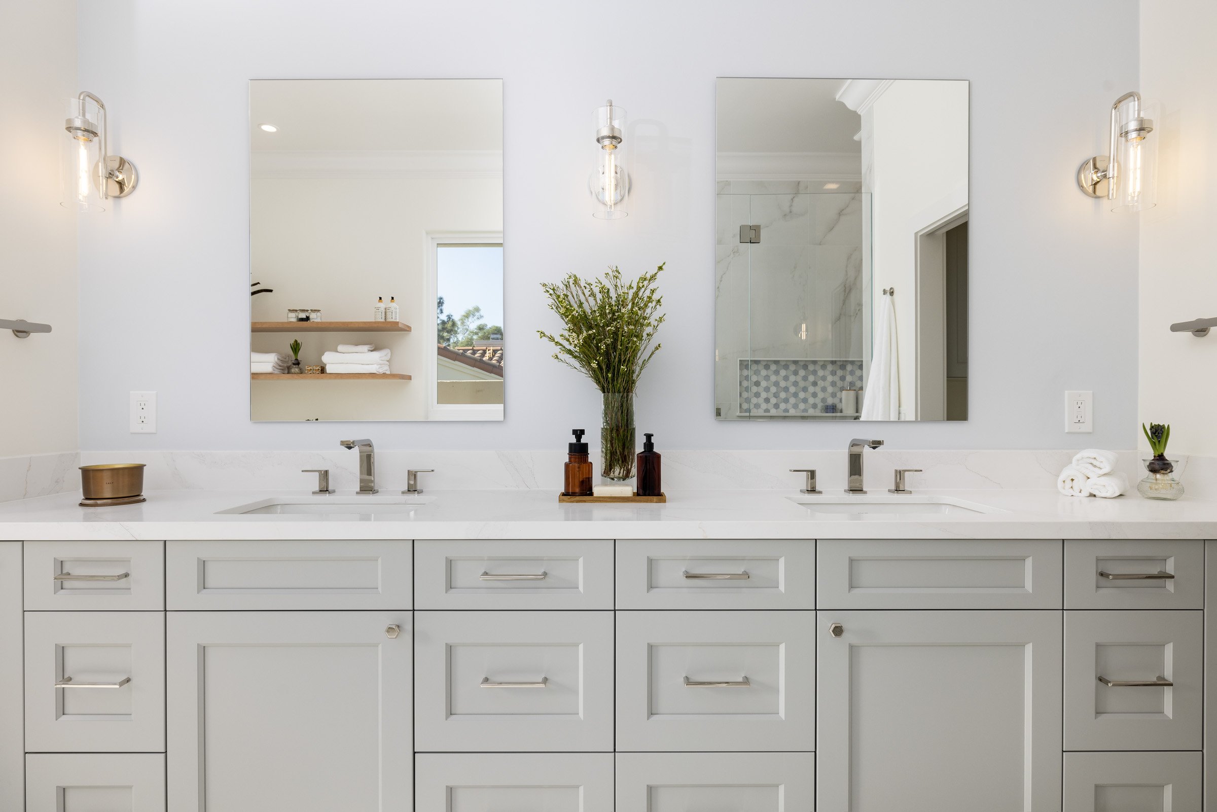 santa-barbara-contemporary-coastal-bathroom4.jpg