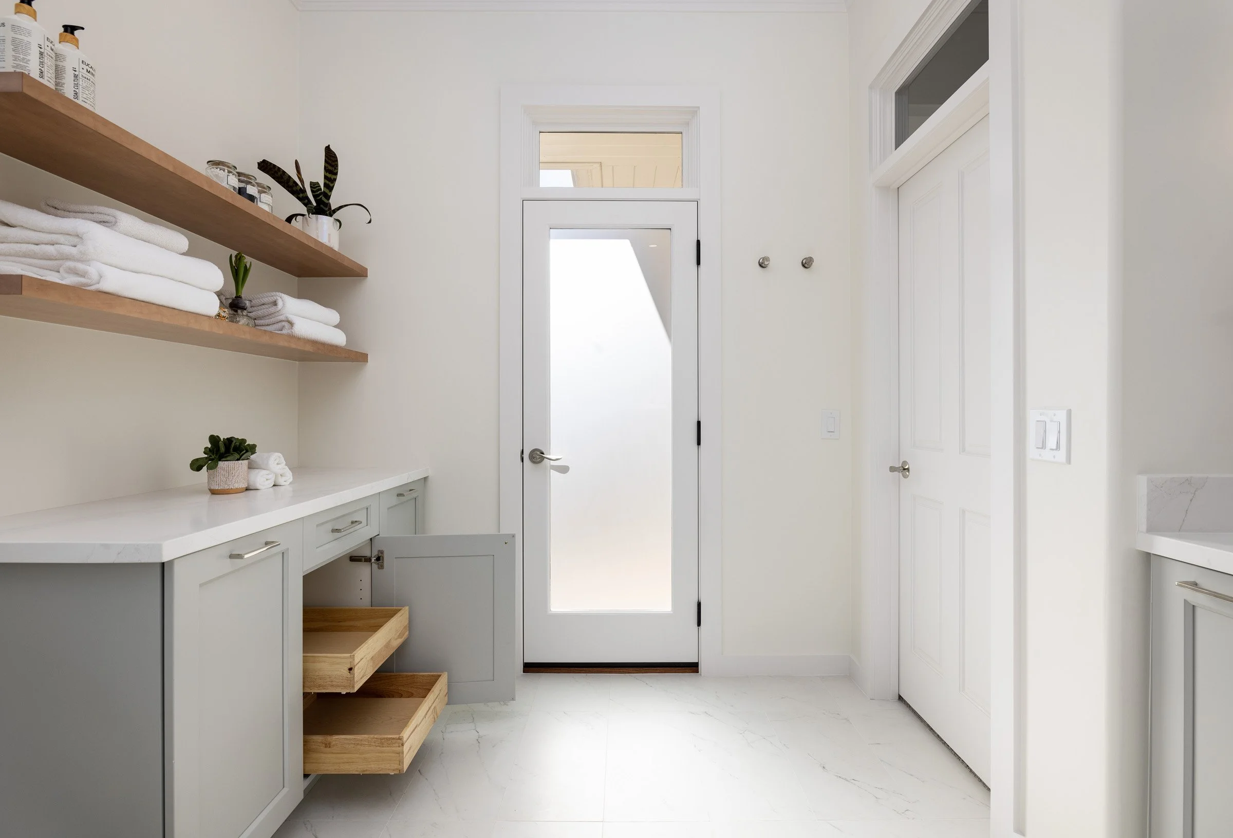 santa-barbara-contemporary-coastal-bathroom11.jpg
