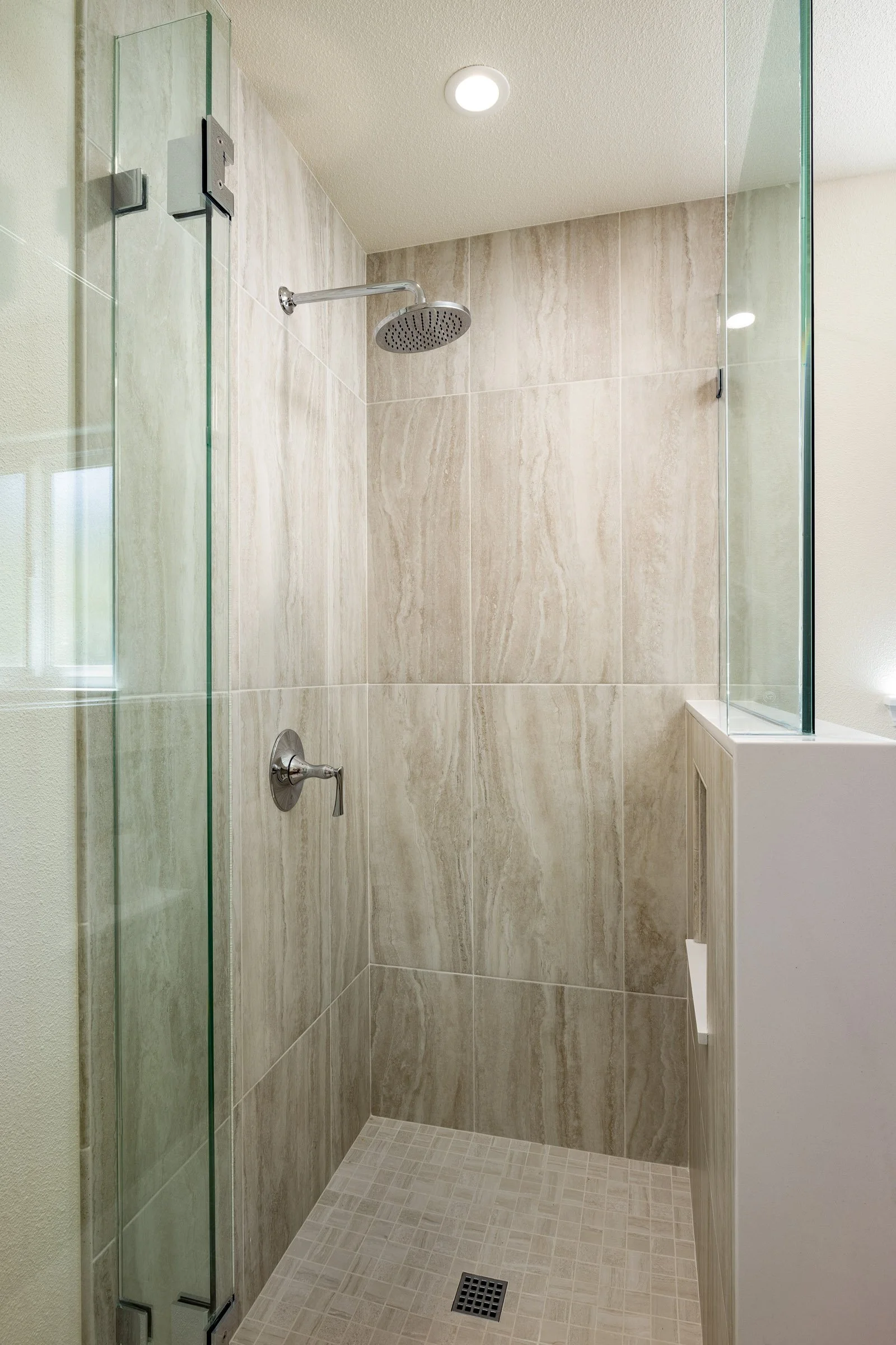 santa-barbara-modern-organic-bathrooms10.jpg