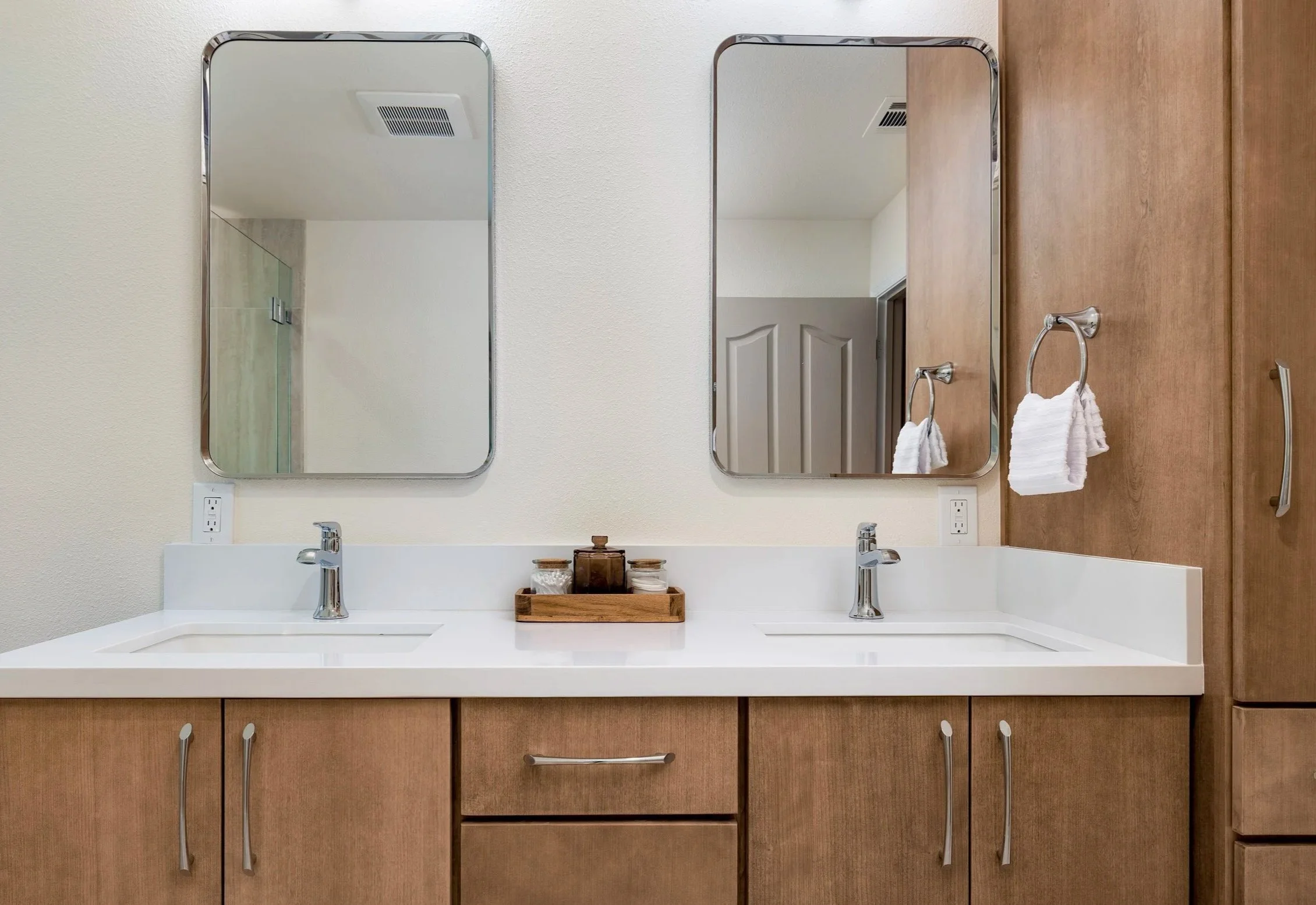 santa-barbara-modern-organic-bathrooms2.jpg