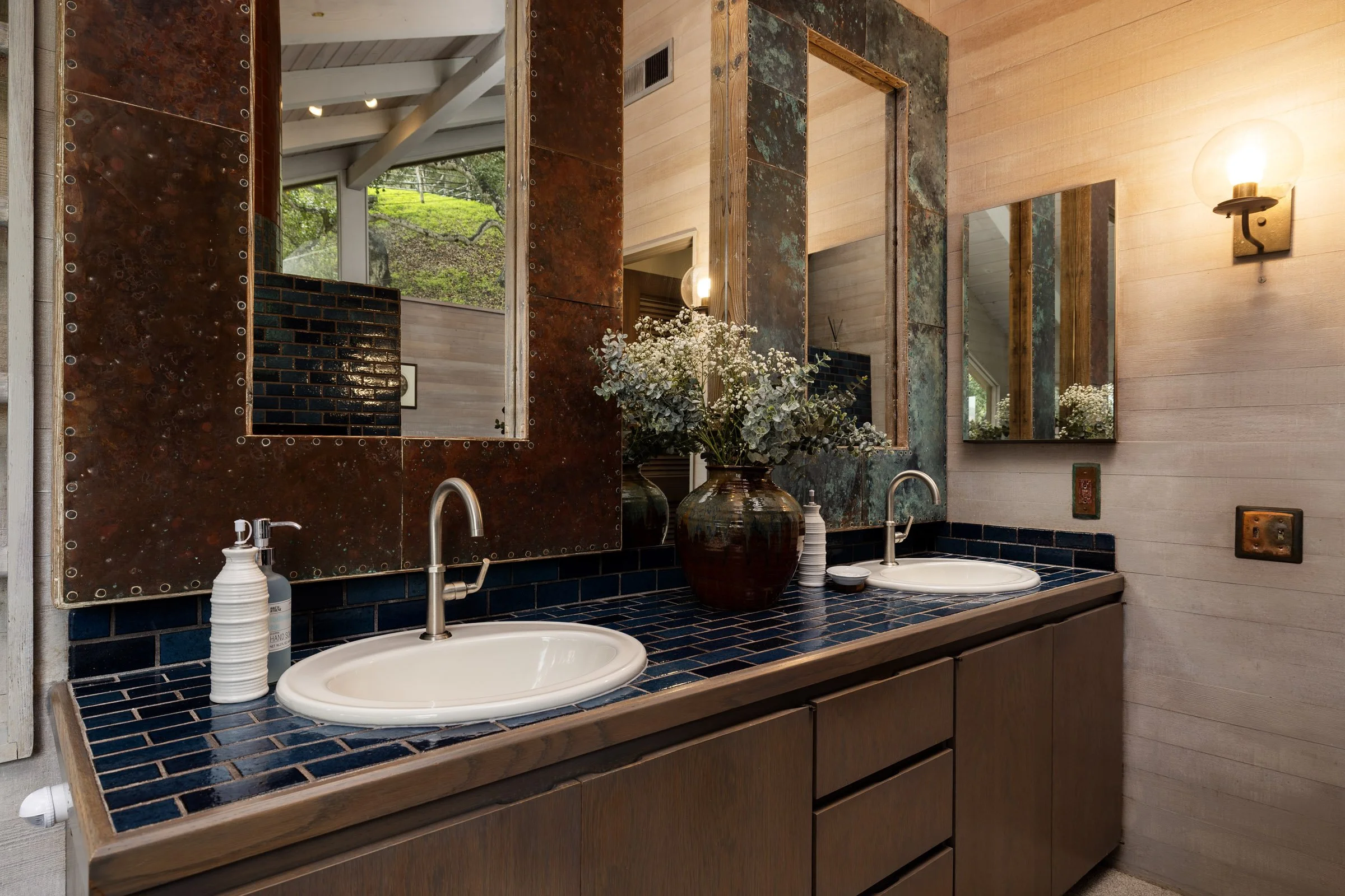 santa-barbara-modern-organic-bathrooms5.jpg