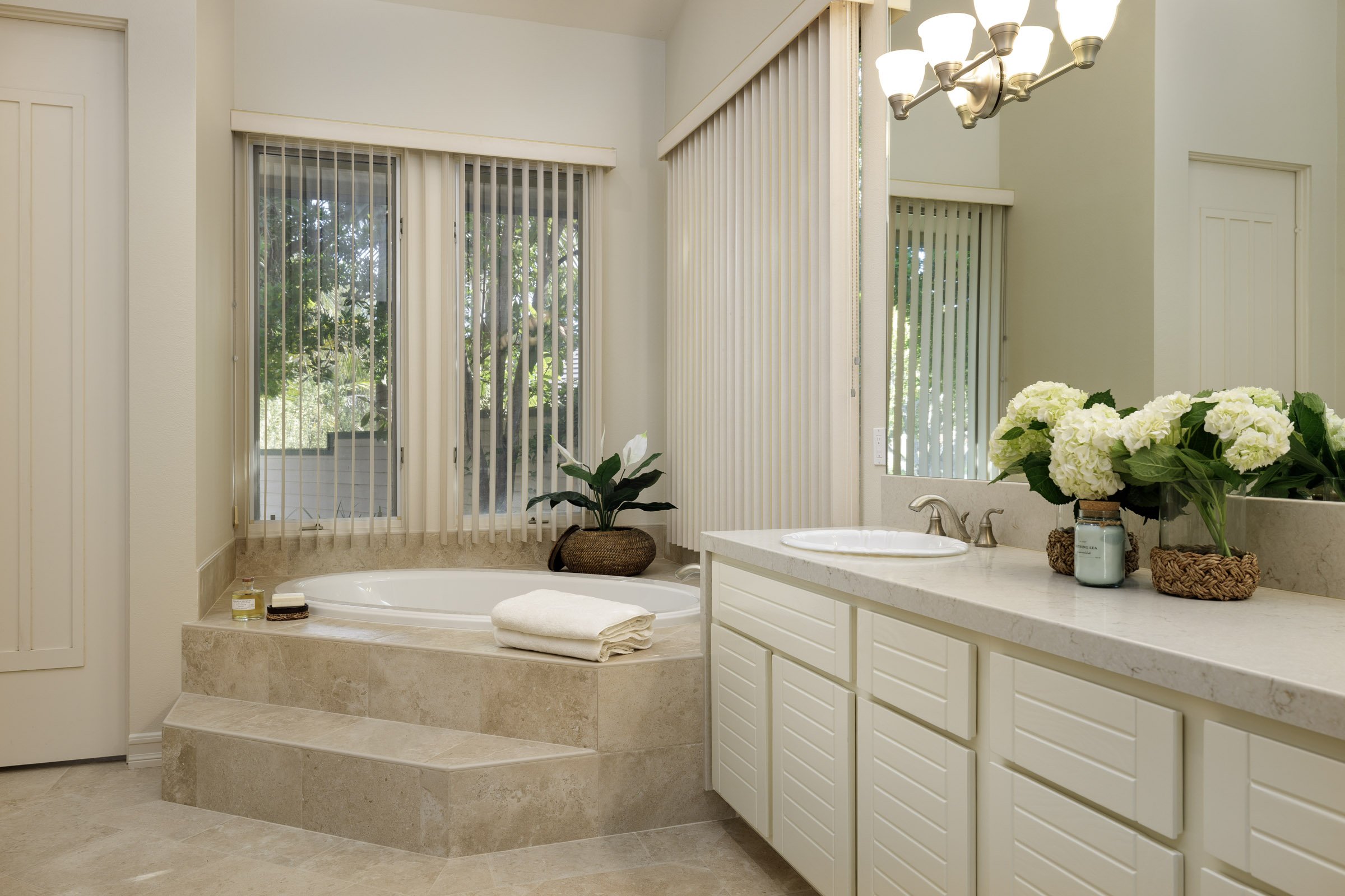santa-barbara-transitional-bathrooms1.jpg
