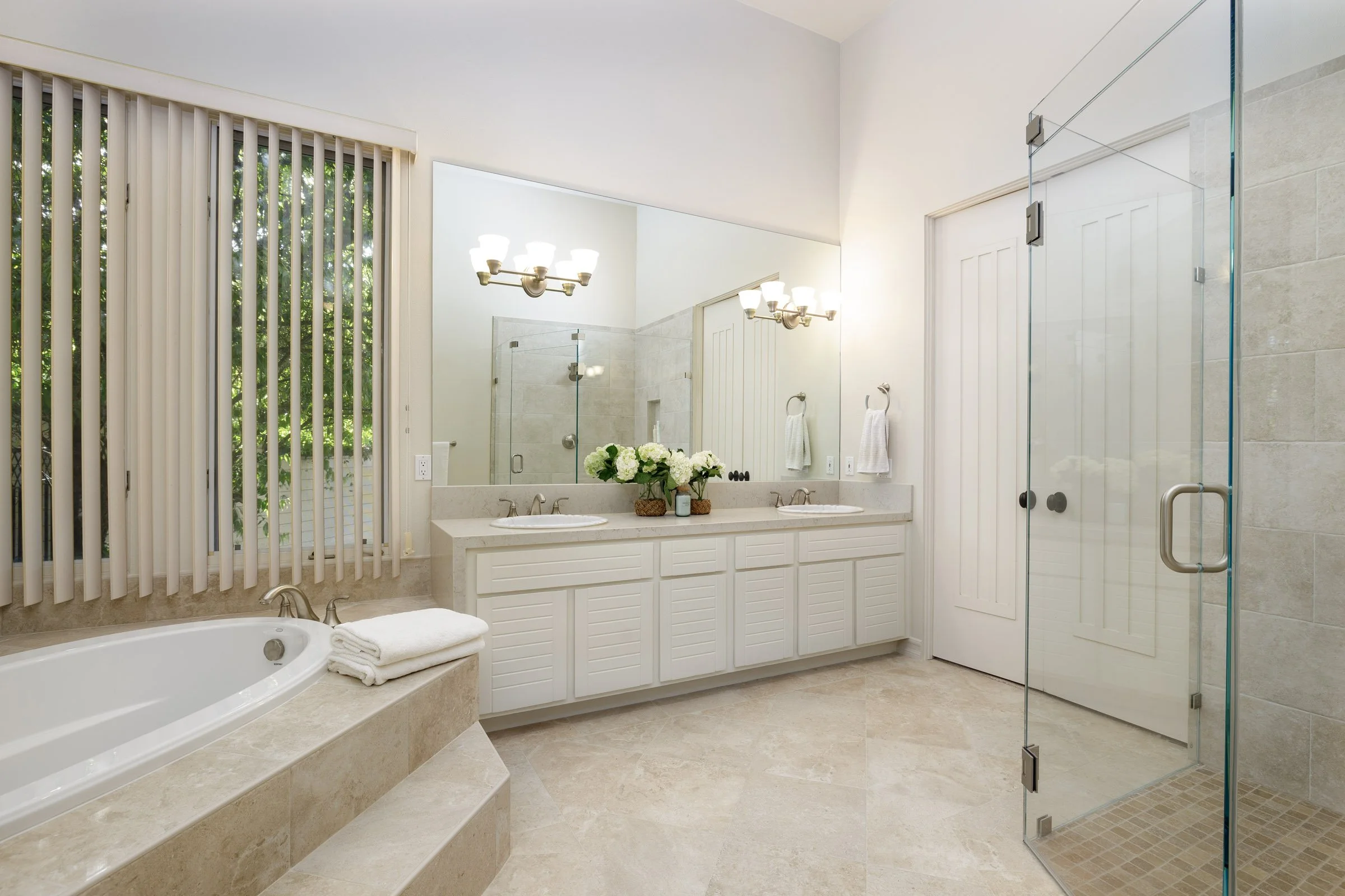 santa-barbara-transitional-bathrooms2.jpg