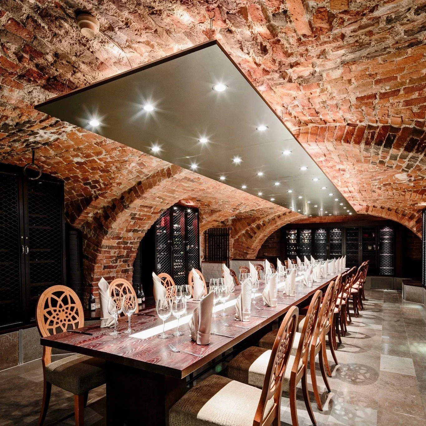 Hyv&auml;&auml; alkanutta vuotta 2026! 🥳👍 Victors Krogin monipuoliset tilat sopivat erinomaisesti erilaisiin yksityistilaisuuksiin. Lue lis&auml;&auml; www.victorskrog.fi/varaus tai ole yhteydess&auml; info@victorskrog.fi. #etel&auml;ranta16 #visit