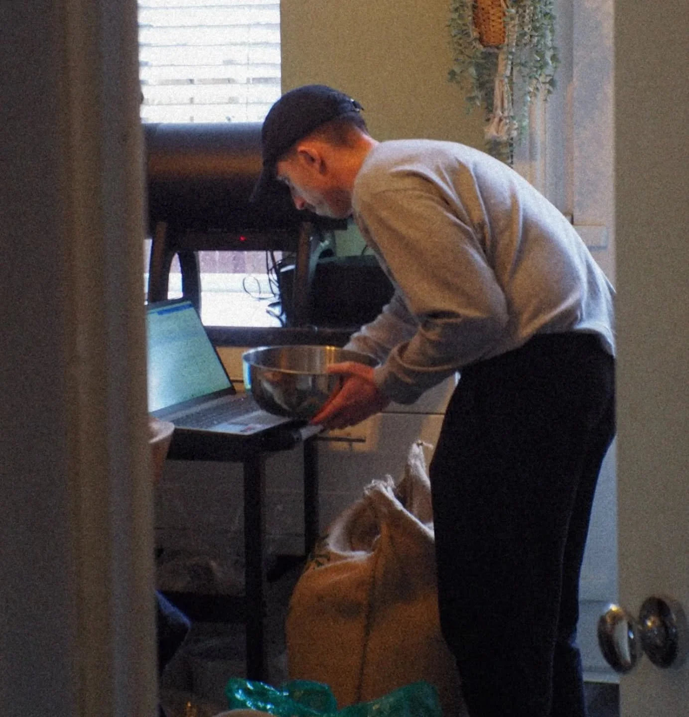 NEW YEAR. REEVALUATING. STILL GRAFTING. 

#coffeeroastery #specialitycoffee #coffeeroasting #aillio #leedscoffee #yorkshire #newyear