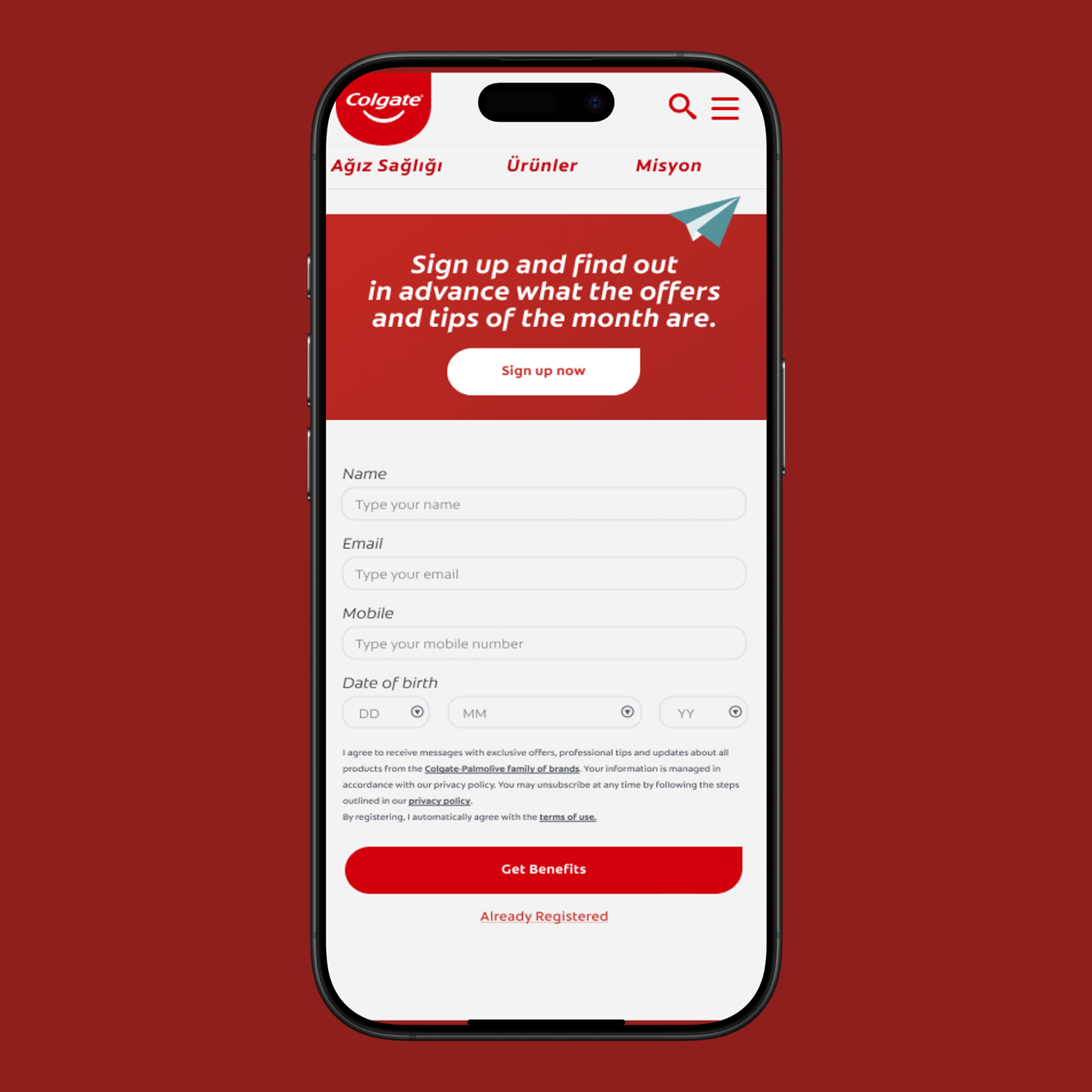 Tela de cadastro de usuário no aplicativo da Colgate, com formulário para nome, email, celular e data de nascimento, e botão vermelho para 'Get Benefits'.