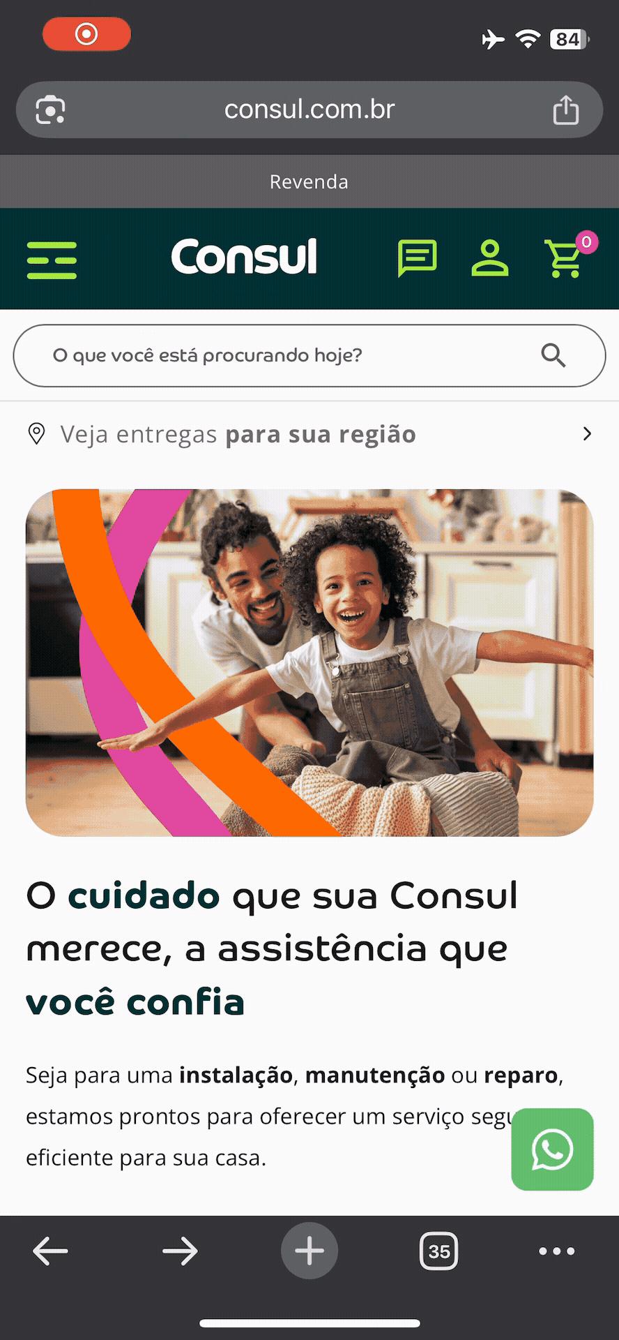 Página inicial do site com logo da Consul, uma busca, ícones de mensagens, perfil e carrinho de compras, e uma imagem de uma criança e um adulto sorrindo na cozinha.