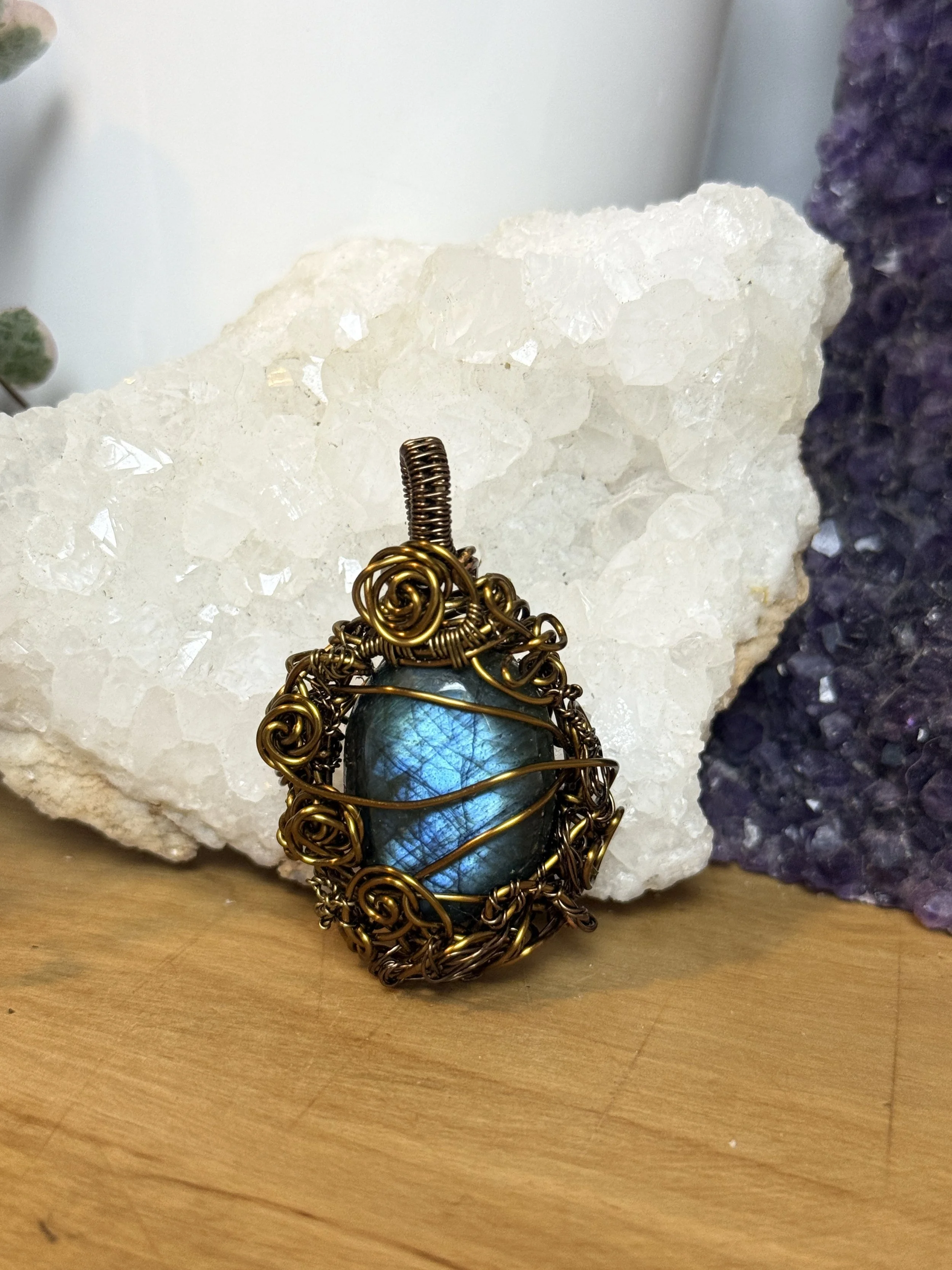 labradorite rose 2.JPG
