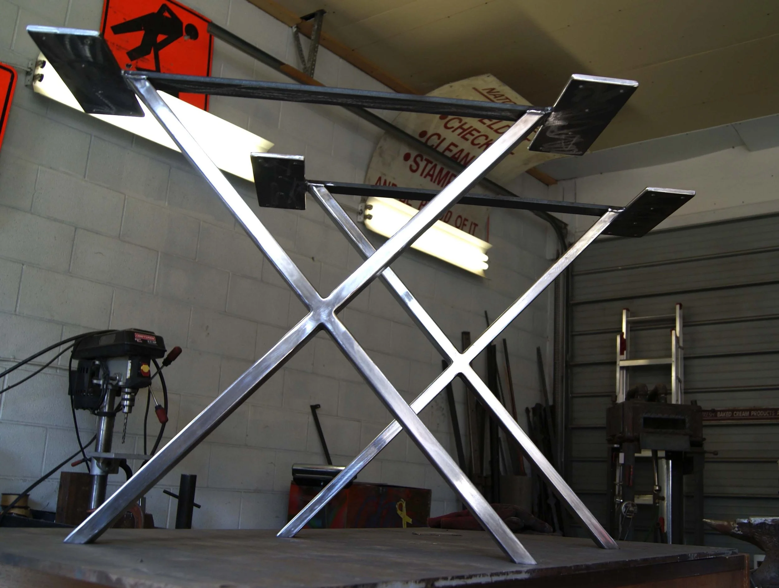 Metal Table Bases -Nice Ind Inc.jpeg