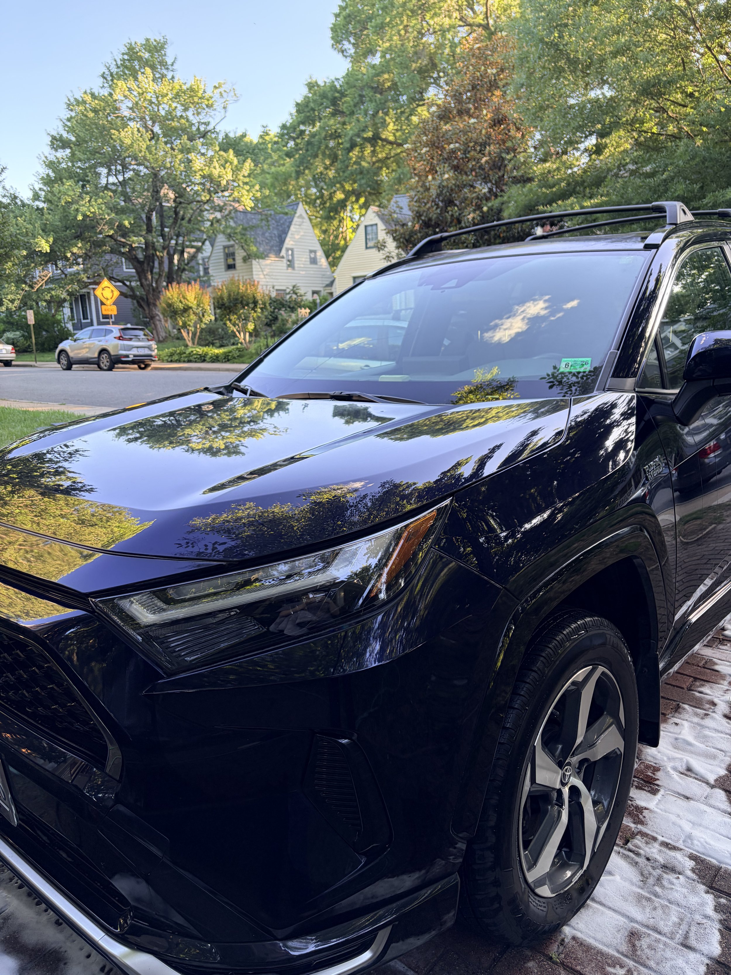 Black SUV with glossy clean paint after mobile exterior detailing in Arlington VA