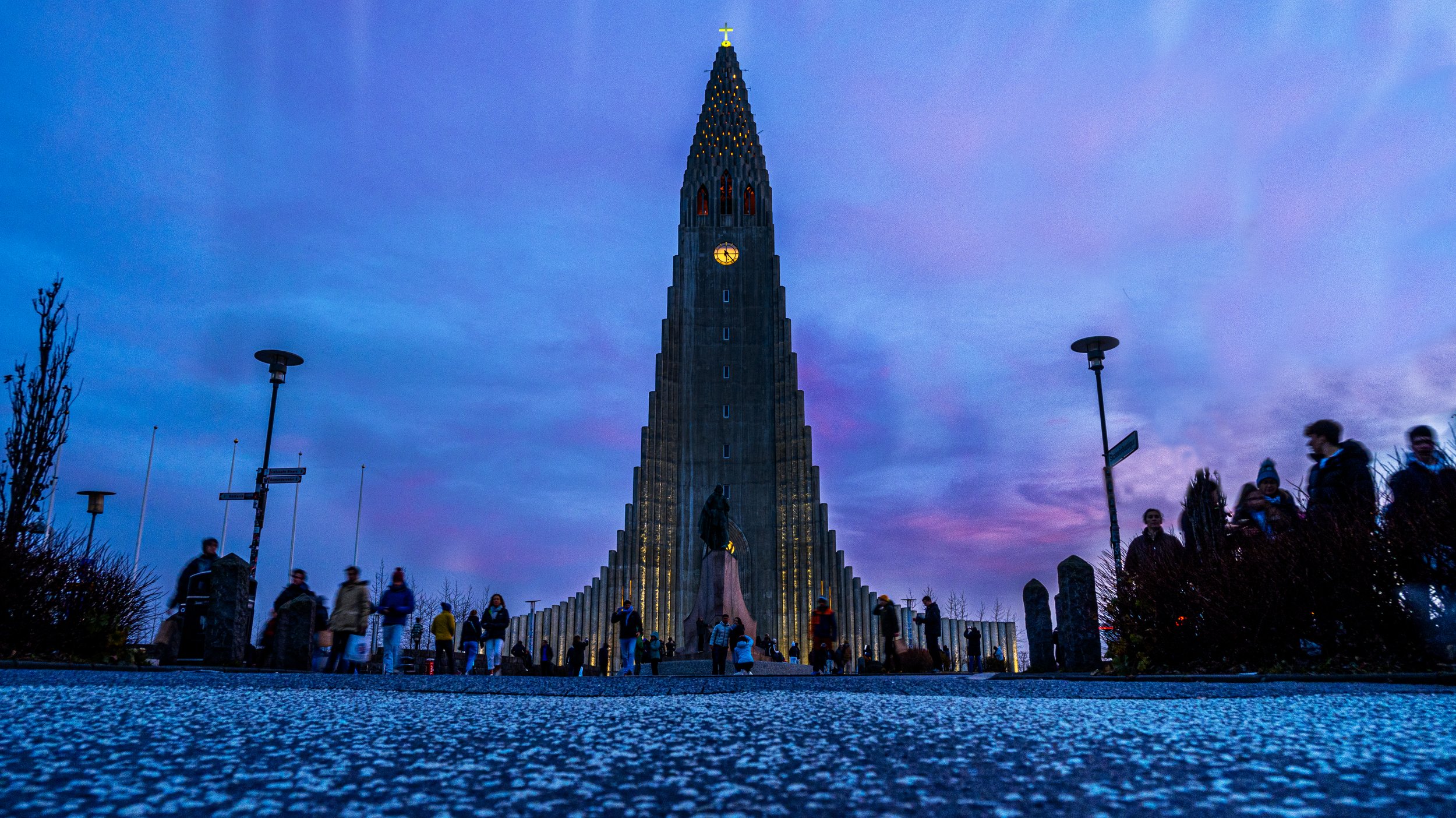 WEHN IS BEST TIME TO VISIT ICELAND?
