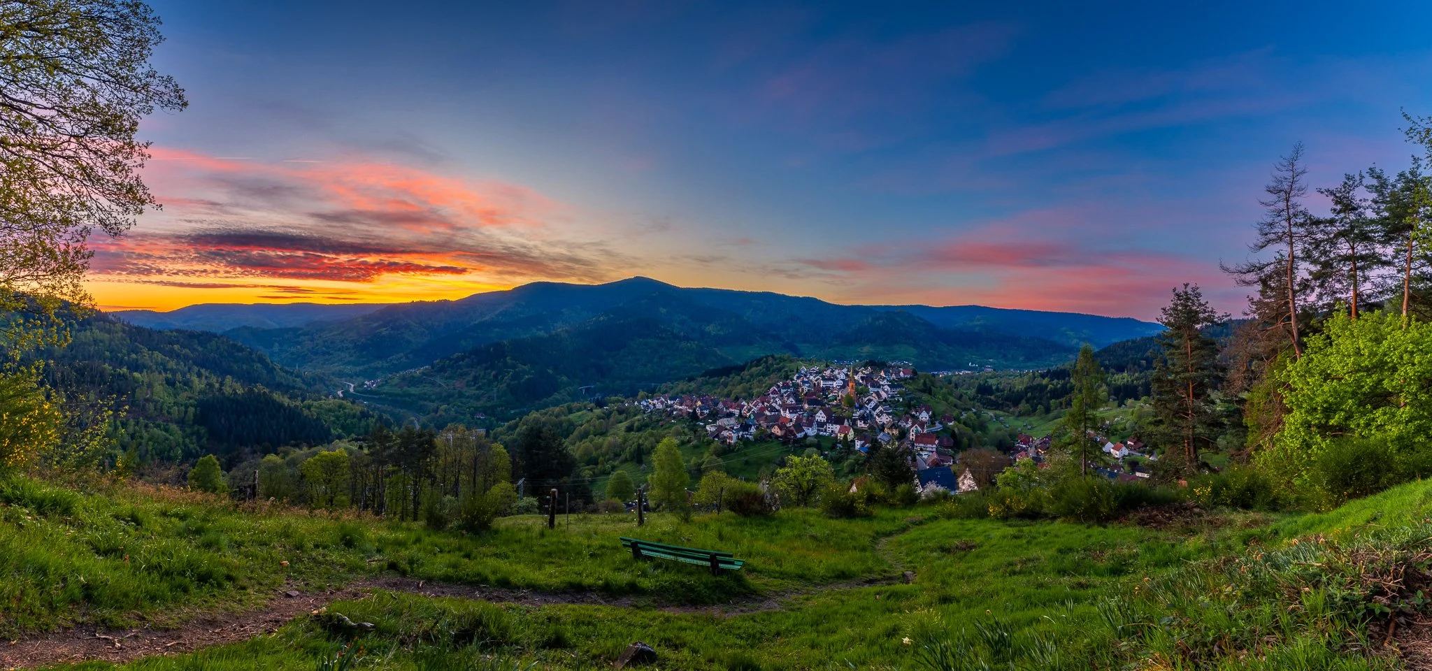 Sonnenaufgang im Murgtal - Panorama (Querformat)