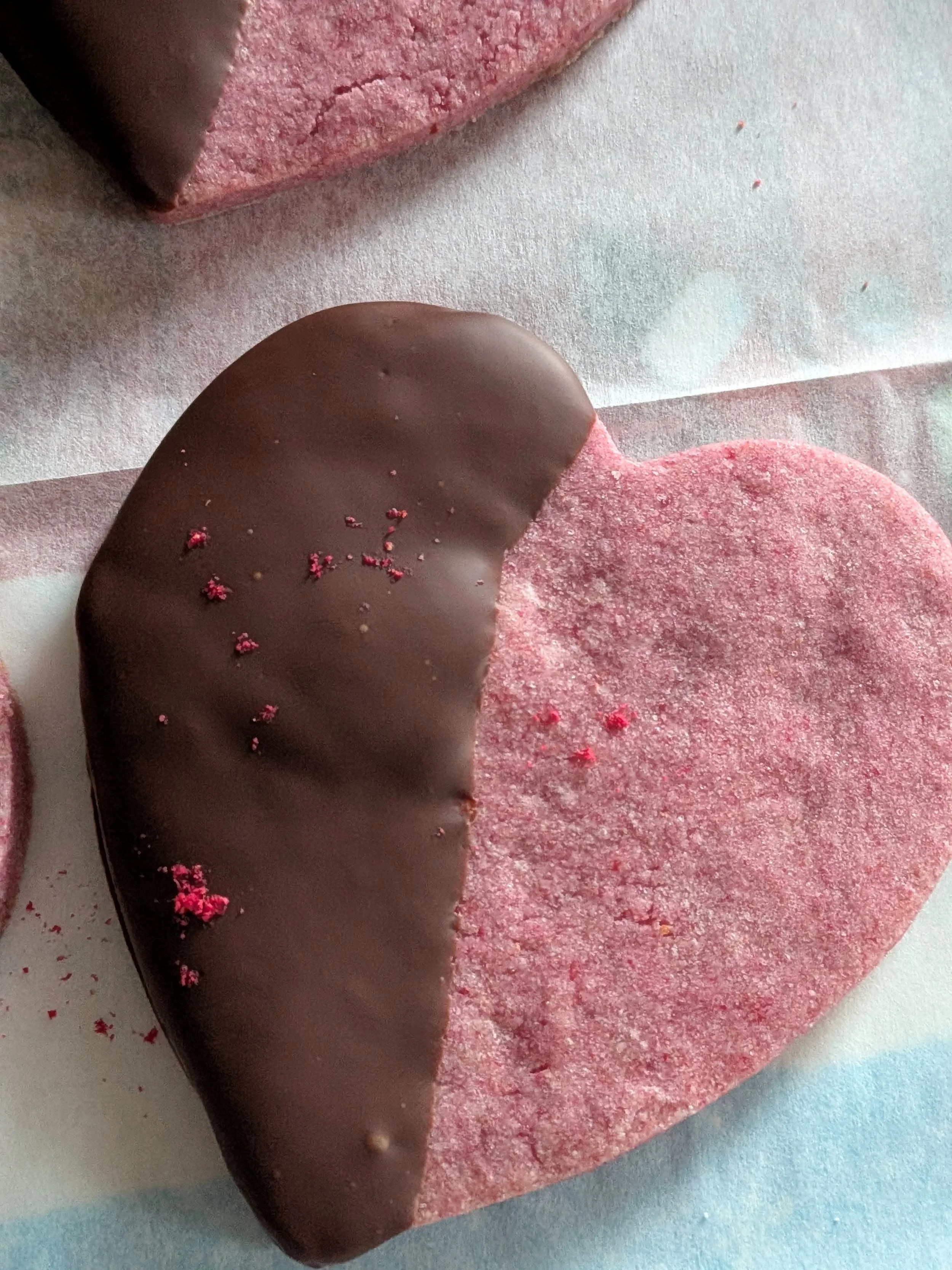 Raspberry Kiss Sugar Cookie 