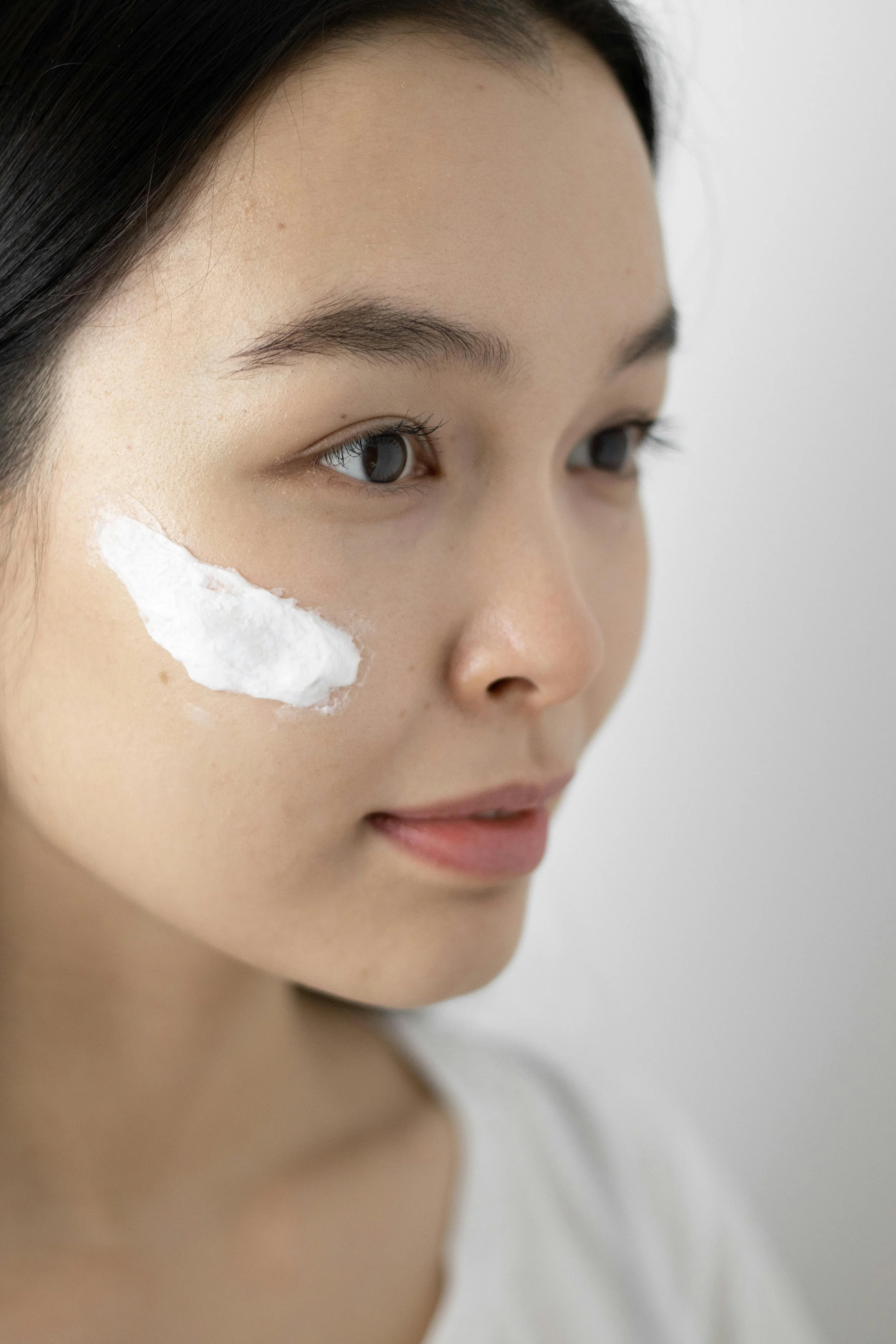 How Cold Weather Triggers Rosacea – And How to Keep Redness Under Control