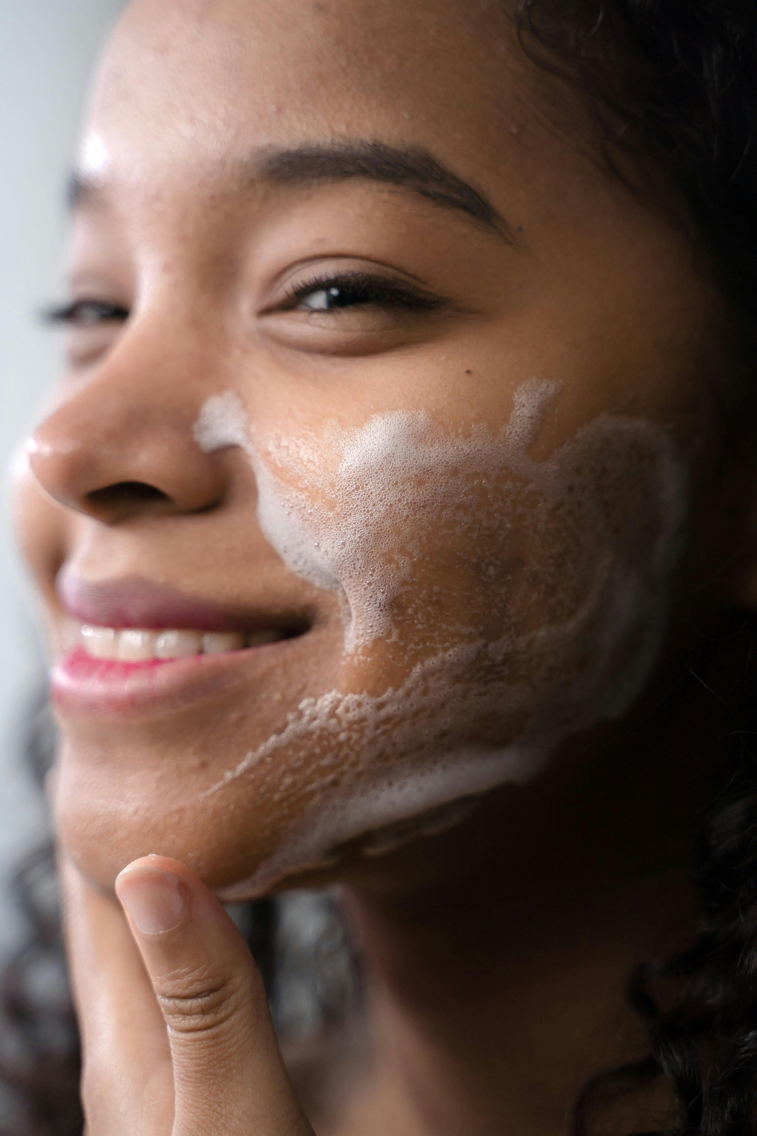 How Long Should You Wash Your Face? The Magic Range, From A Derm
