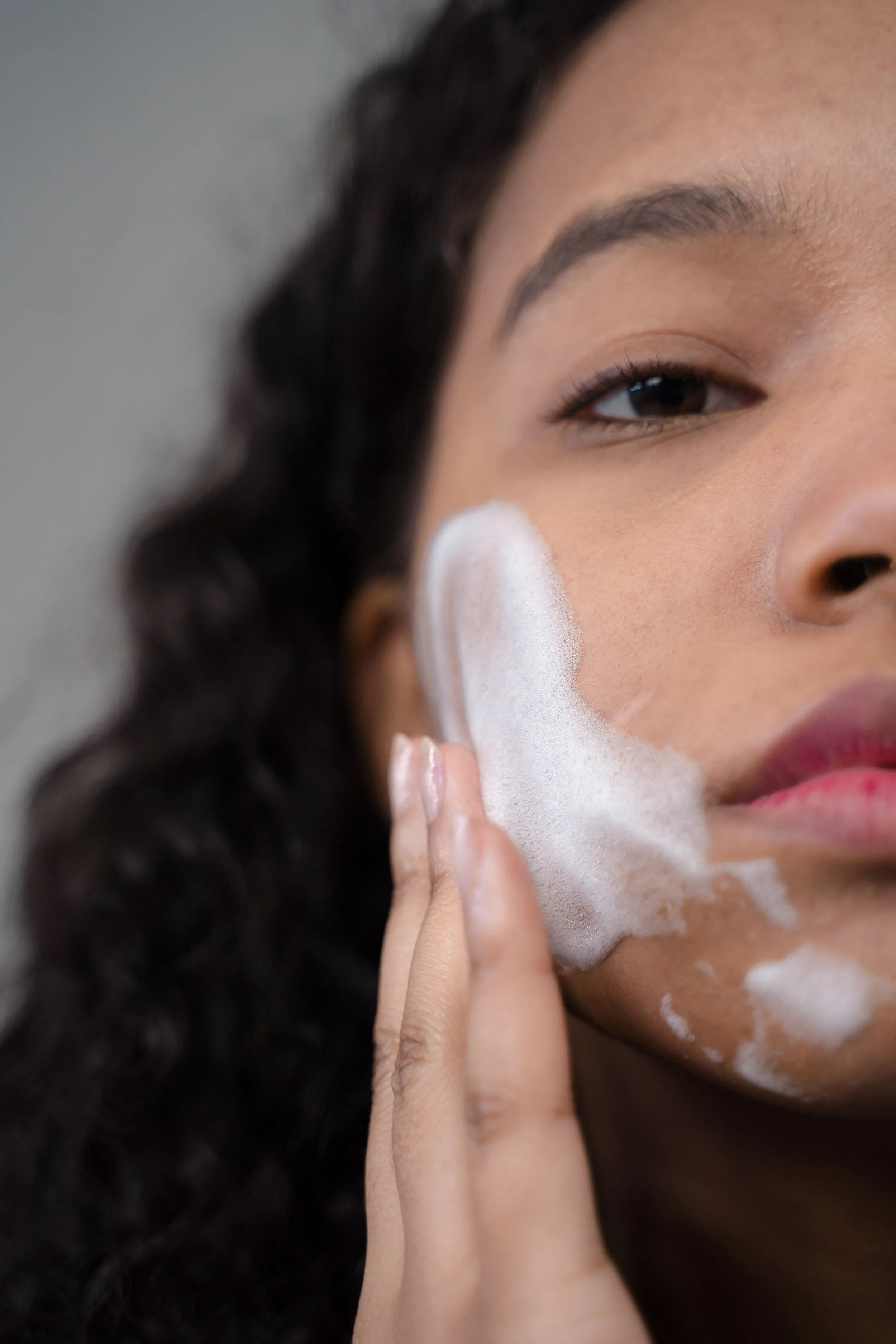 Low Dose # Low Dose# | A slower, more gradual approach that may extend treatment to 6-12+ months. This option is sometimes chosen to reduce side effects while still achieving long-term improvement.
Your dermatologist will recommend the best approach 