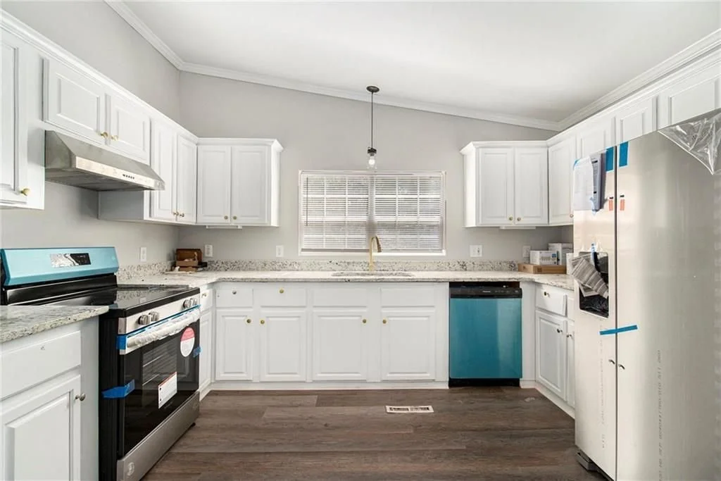 alston kitchen 2.jpeg