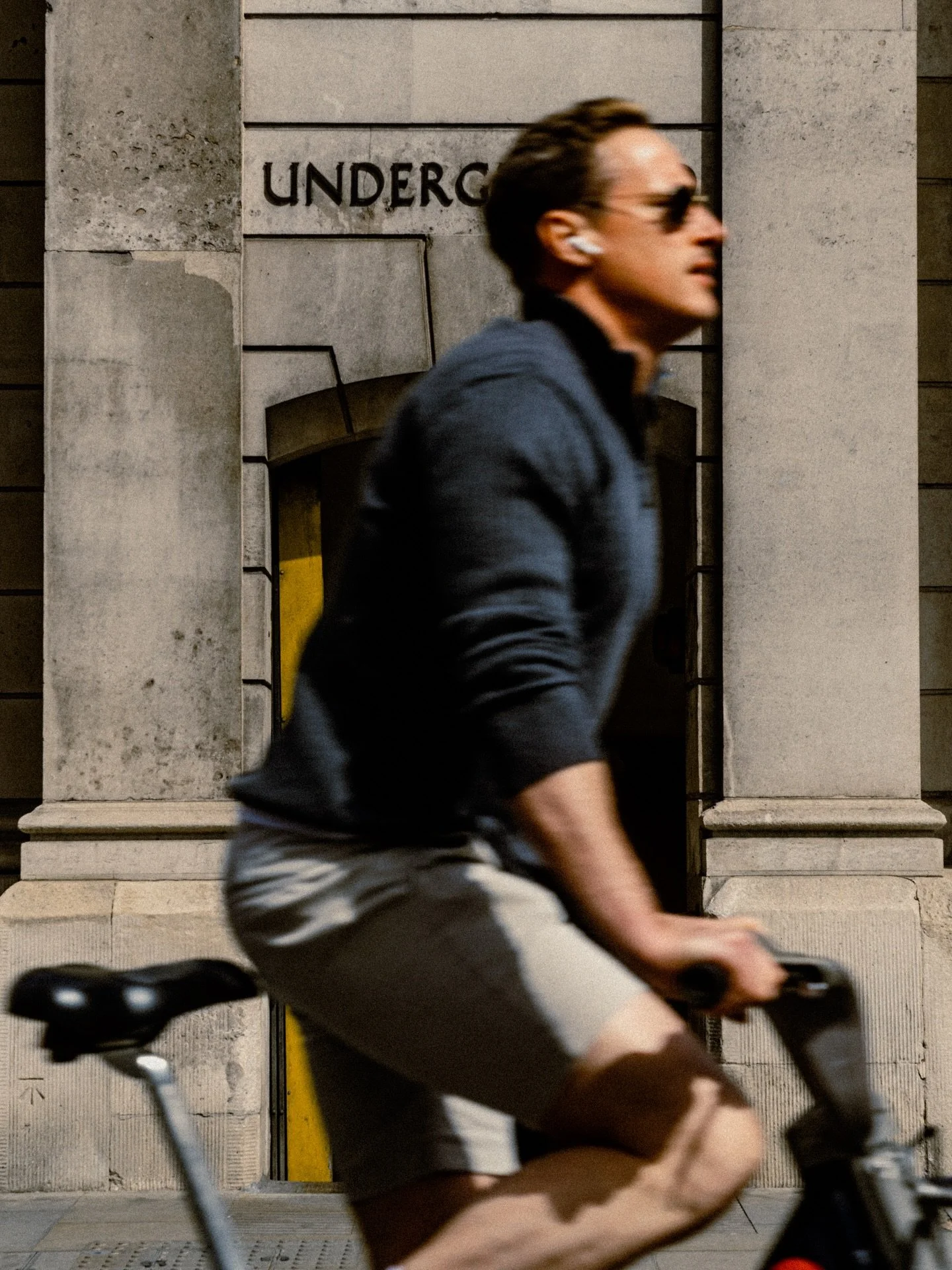 Bank, London.
2025.

#pvthedecisivemoment 
@photovogue