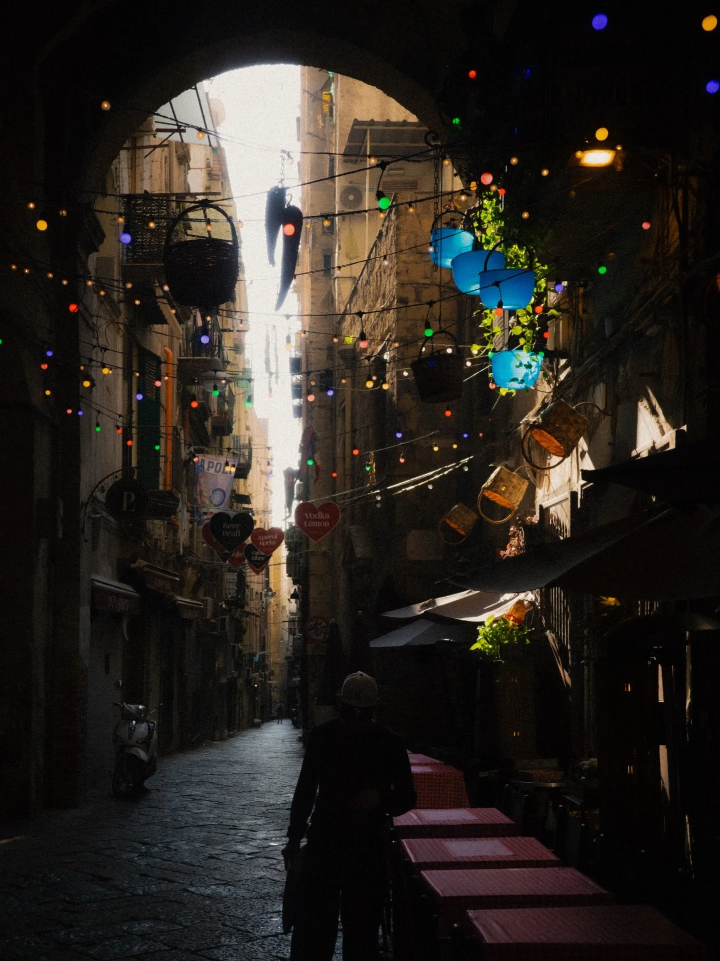 Mere steps away from where Paulie Walnuts enjoyed his morning coffee.
The Sopranos season 2 episode 4 is a perfectly valid reason to visit Napoli.

#Commendatori #viadeitribunali #pauliewalnuts #napoliphoto