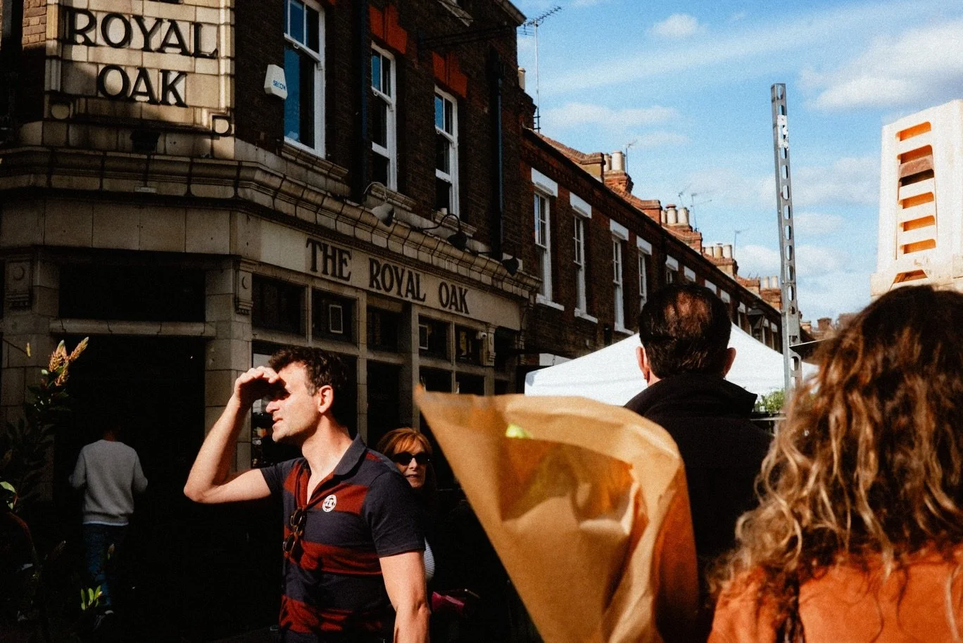 These are not from last week and I&rsquo;m definitely not spending my whole Sunday watching Scrubs reruns. 

#leicauk #leicam240 #lensculture #street_me_up #streetsunseen