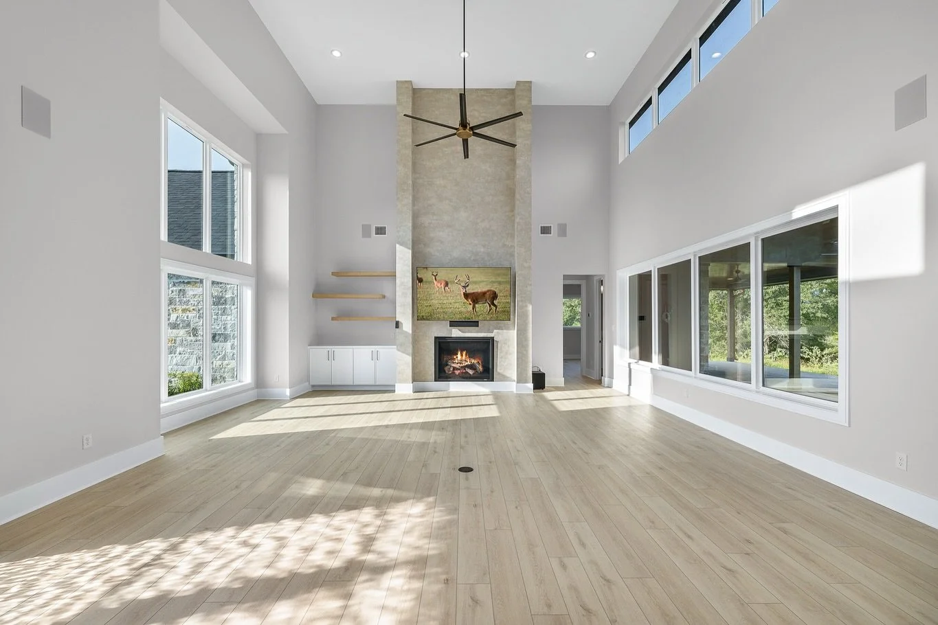 Clean lines, warm tones, and wide-open spaces inside and out.

Listed by @brazosvalleylocal.living 
Built by @lochmannconstruction 

#newhome #constructionhome #realestate #photography