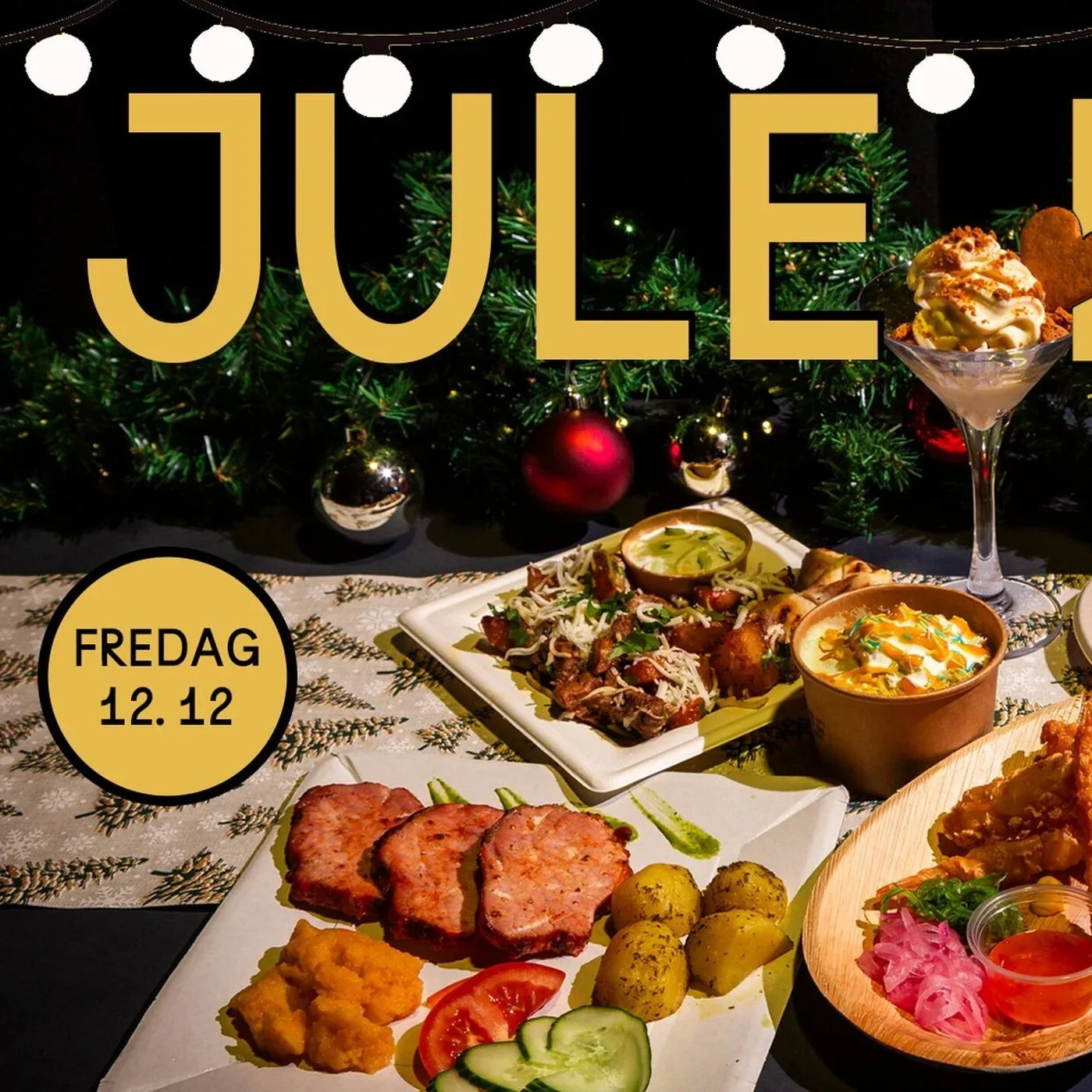 OPEN CHRISTMAS TABLE