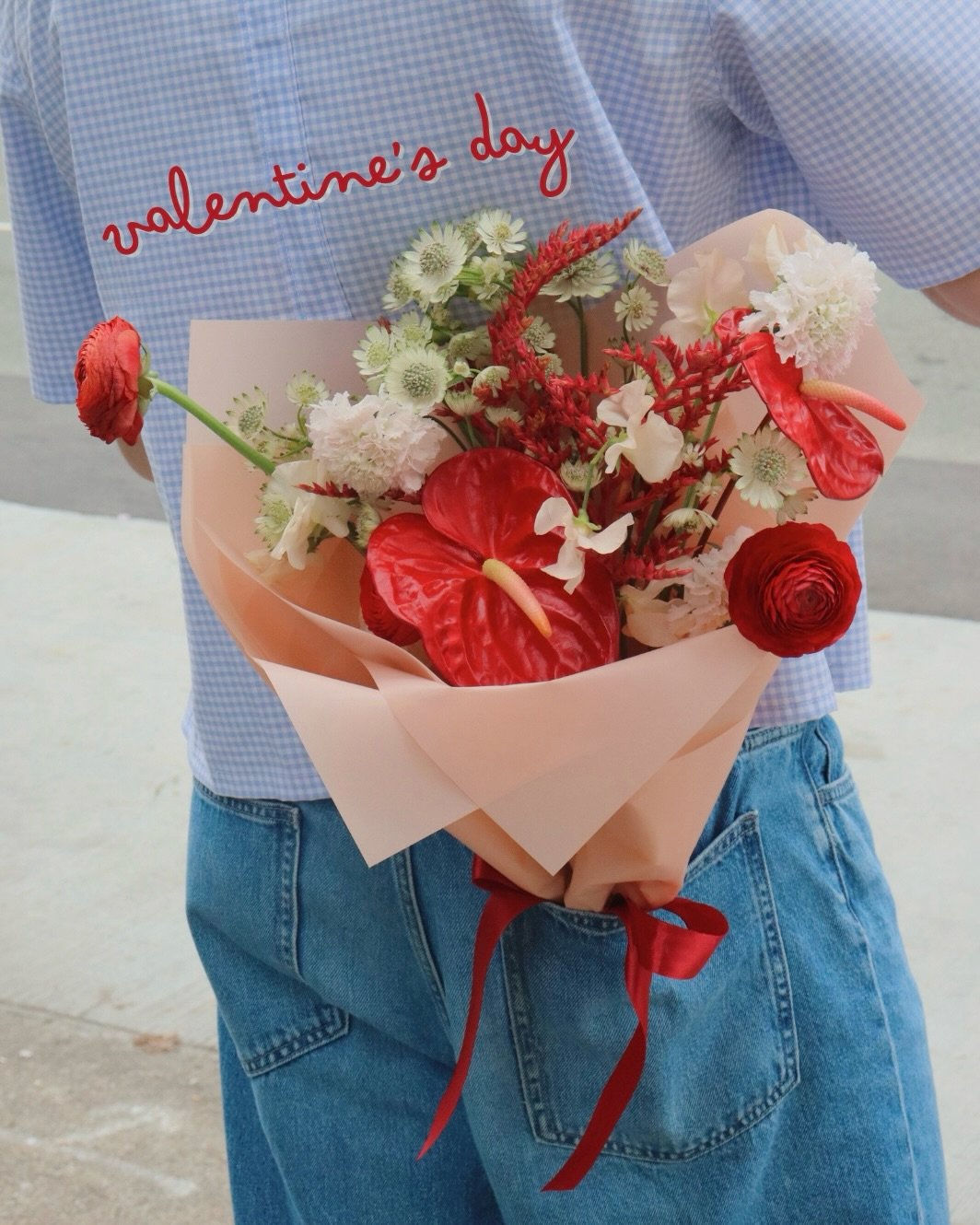 Valentine&rsquo;s Day Bouquets 💌 

Cupid says &ldquo;link in bio&rdquo;

For custom orders, send me a DM &hearts;️

#sfflorist #valentinesflowers #valentinesbouquet