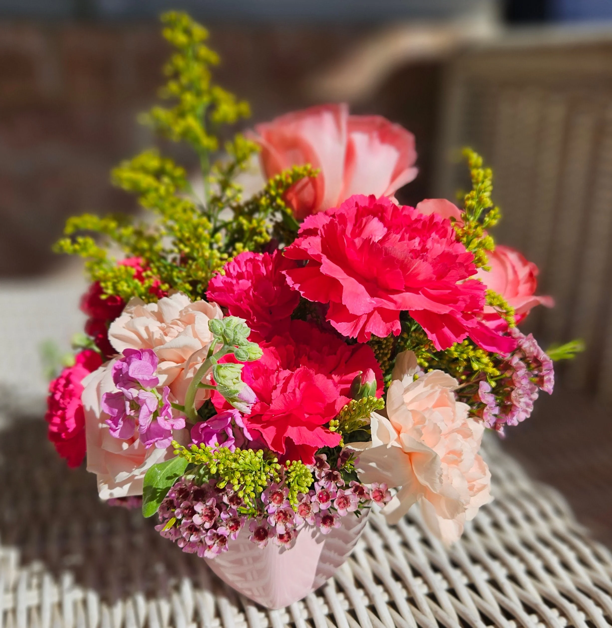 pink flowers, pink vase, affordable flowers, dallas florist