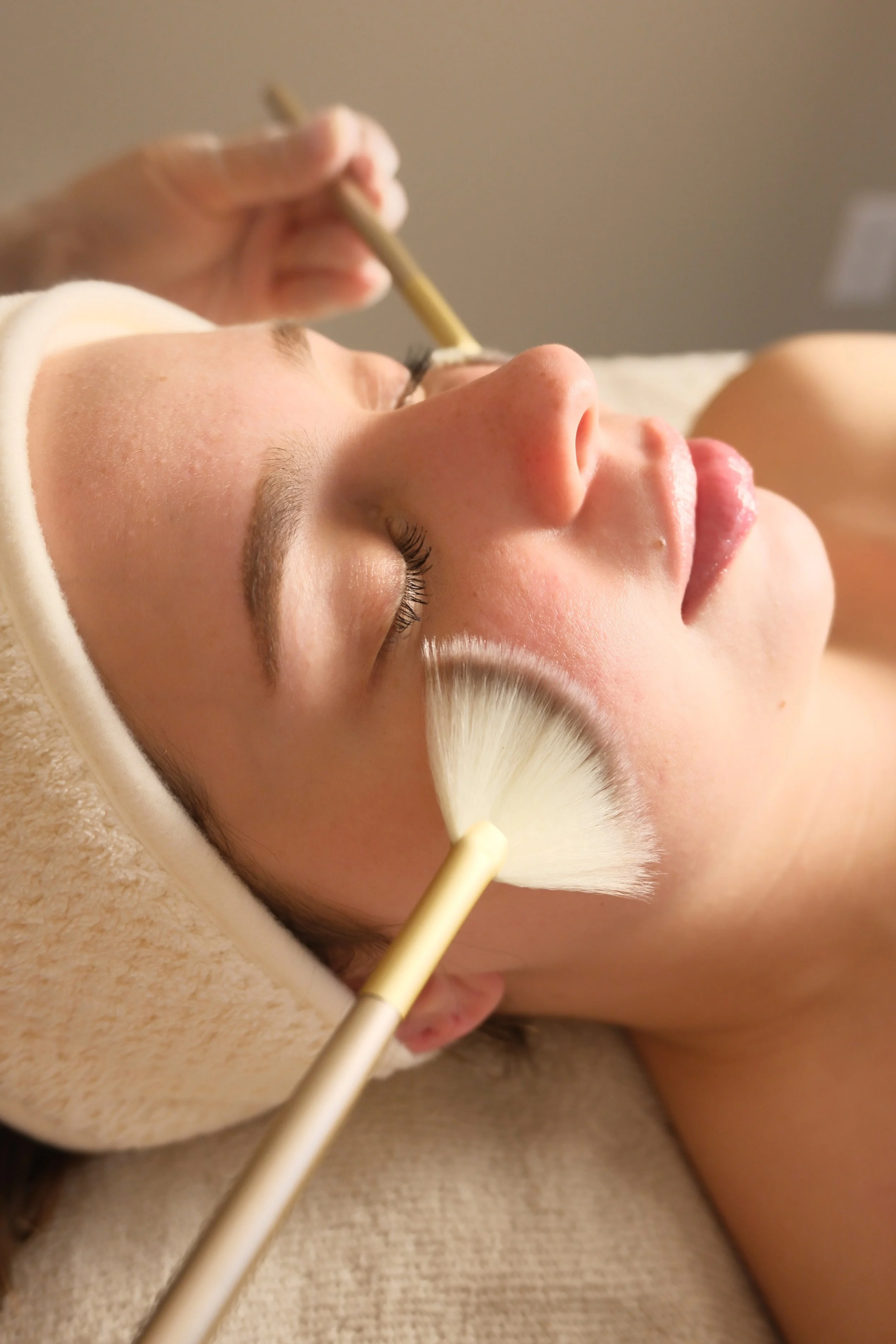 Combined Hydrafacial and microdermabrasion for maximum skin rejuvenation in Miami