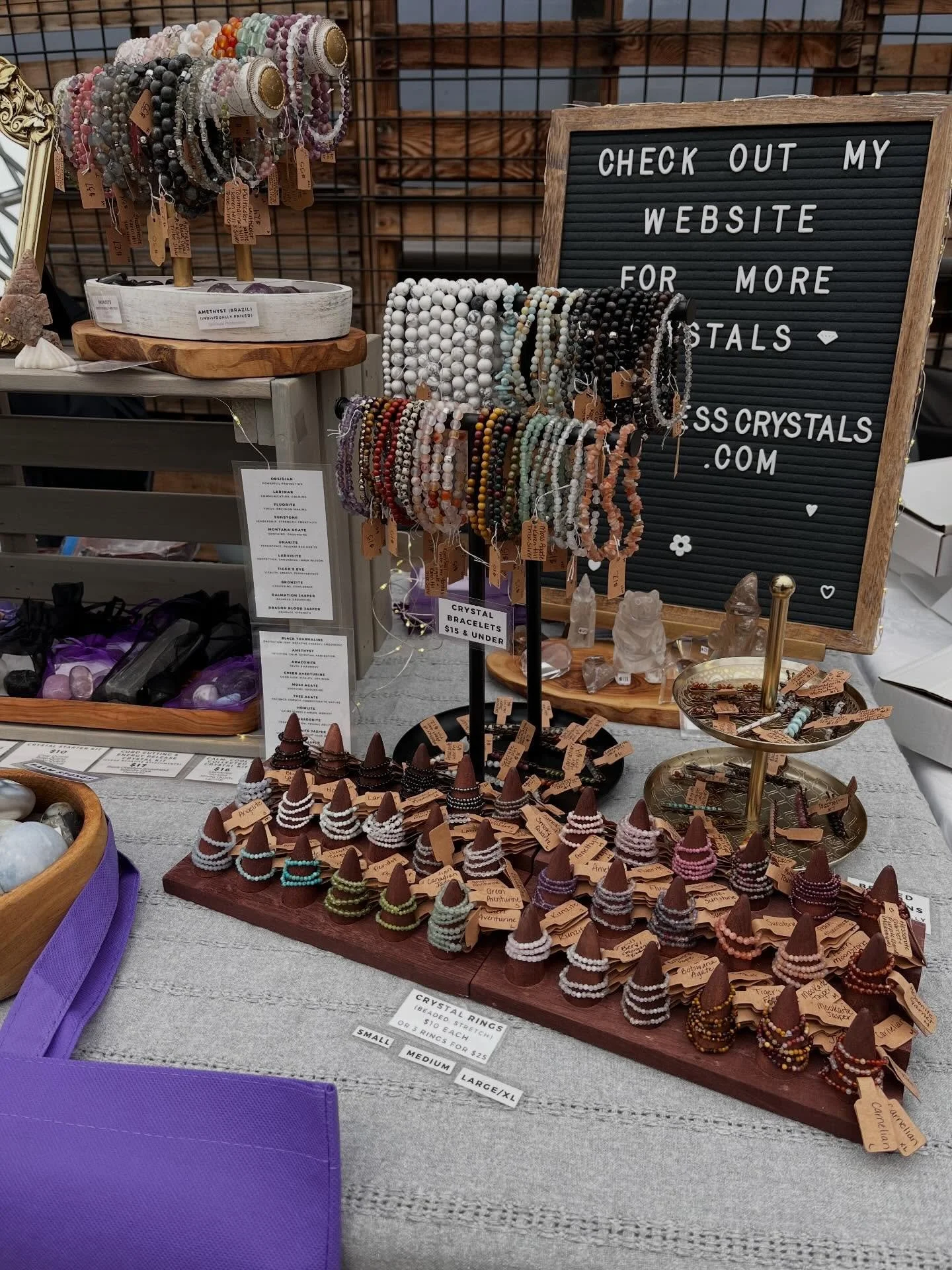 I&rsquo;m at @mainlandmarkets today until 4pm!!! 🤗✨
@pottersdotca Potters Garden Centre, 19158 48 Ave, Surrey 🪴