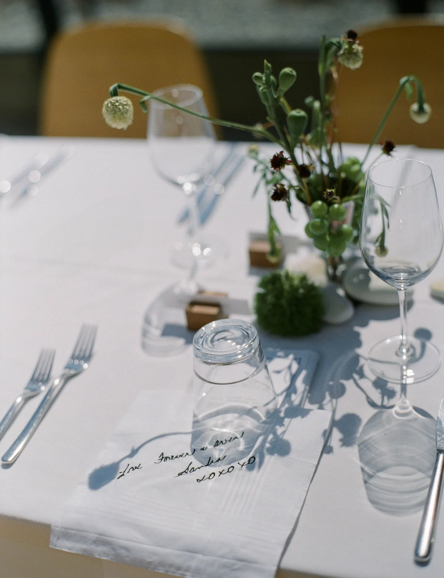 I&rsquo;m constantly inspired by how intentional and heartfelt my brides are. From embroidering their late mom&rsquo;s handwriting to painting ceramic plates. These are a few of my favourite details they created to make their day uniquely theirs. 🤍

