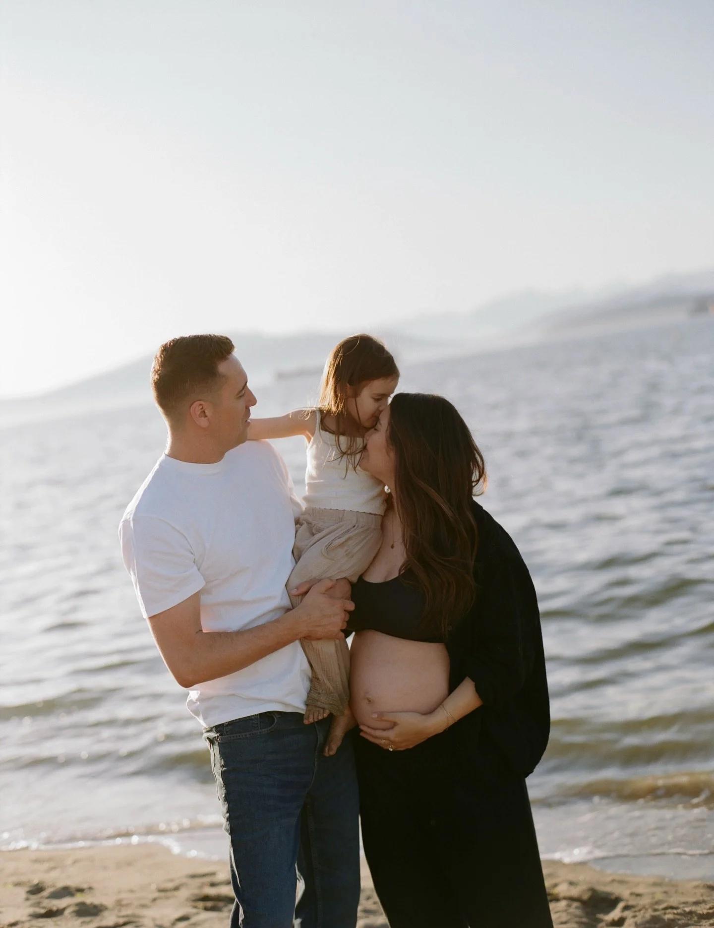 Embracing the season we&rsquo;re in, while still dreaming of those warm summer days.

Chloe and her beautiful family, photographed on @kodak, medium format film.