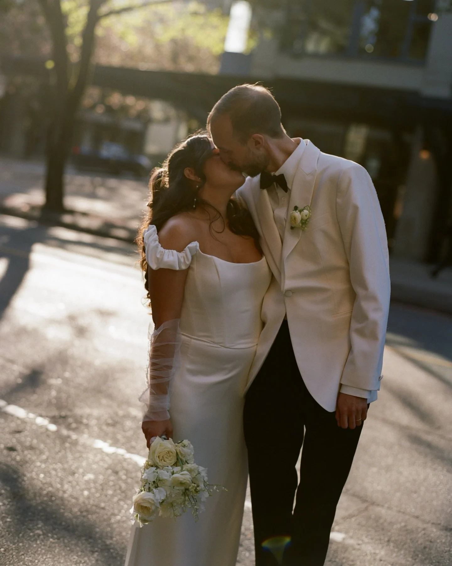 Fernanda and Sam&rsquo;s wedding last spring. 

During their portraits, Fernanda softly whispered to Sam, &ldquo;I feel like I&rsquo;m in heaven.&rdquo; A moment I haven&rsquo;t stopped thinking about. 🤍

Wedding Planner @powerfulmoments.events 
Pho